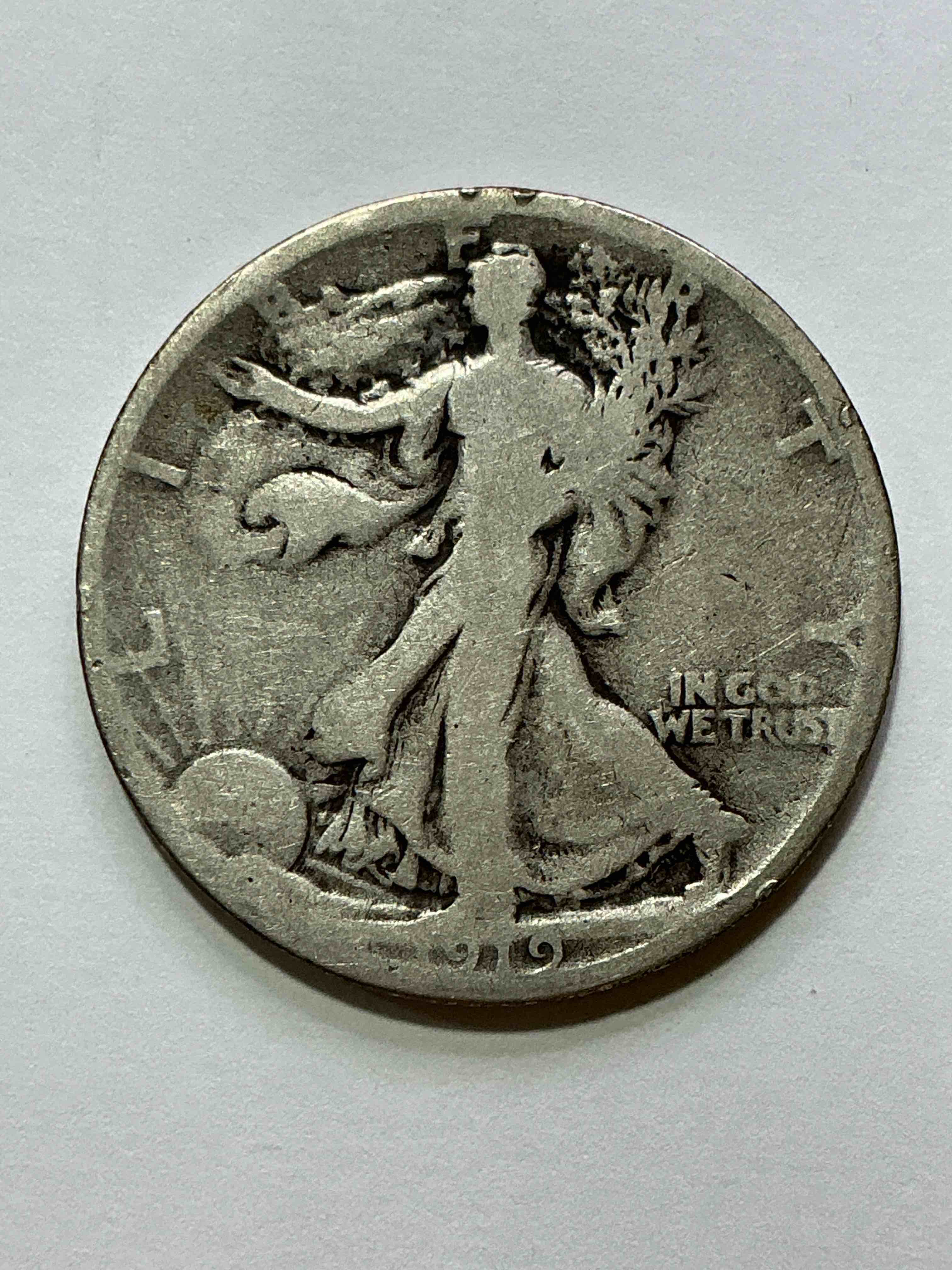 world war i era silver! antique u.s. silver! liberty walking silver fine u.s. silver half dollar! this striking half dollars were minted from 1916-1947 & have become some of the most collectible coins in history! here is a striking appears uncirculated example from 1919! liberty walking coins are 90% fine u.s. silver, a great investment in precious metal!