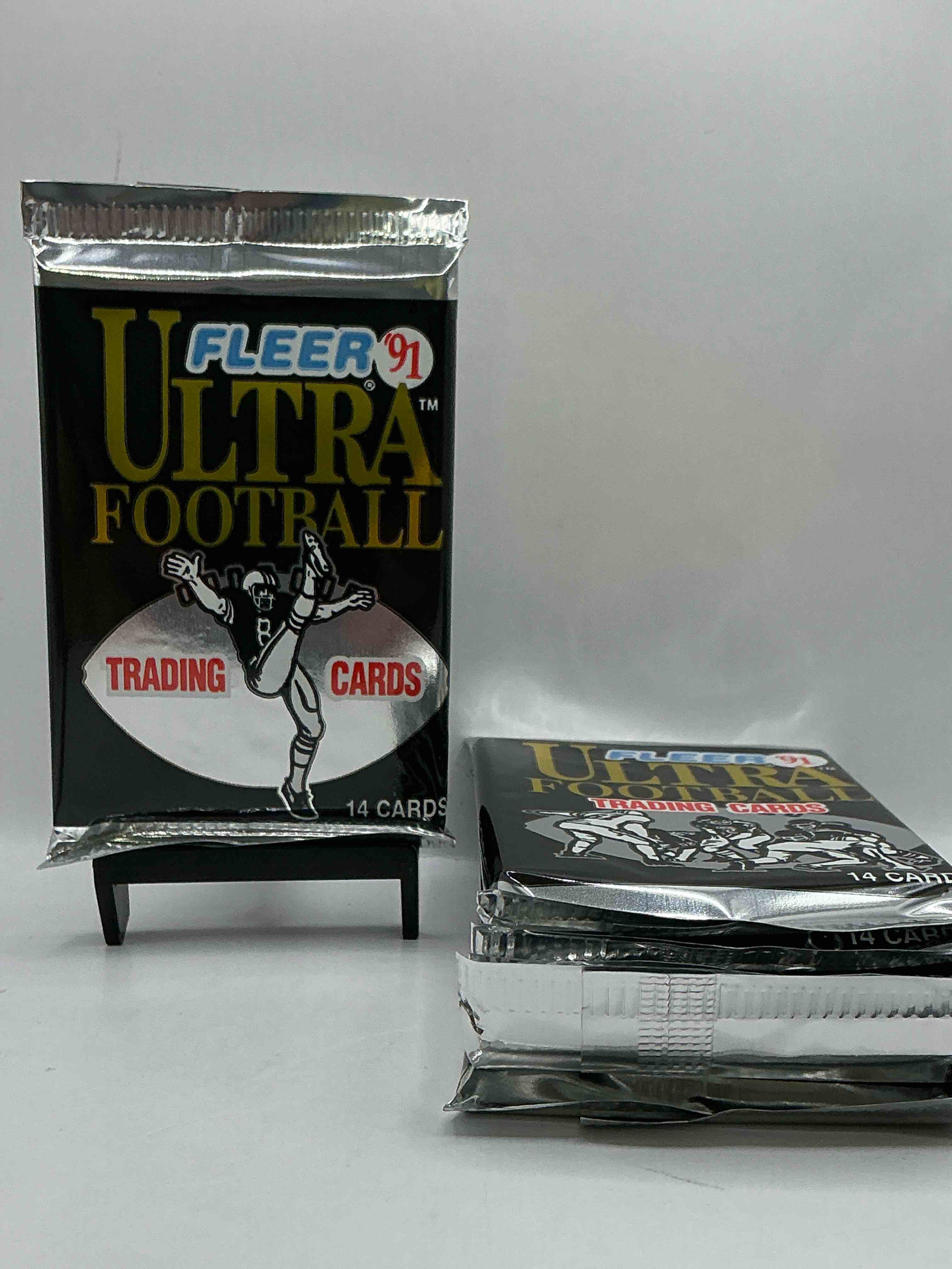 brett favre rookie!? 1991 fleer ultra unopened packs straight from original box!search for brett favre rookie & other valuable cards from joe montana emmitt smith & barry sanders!