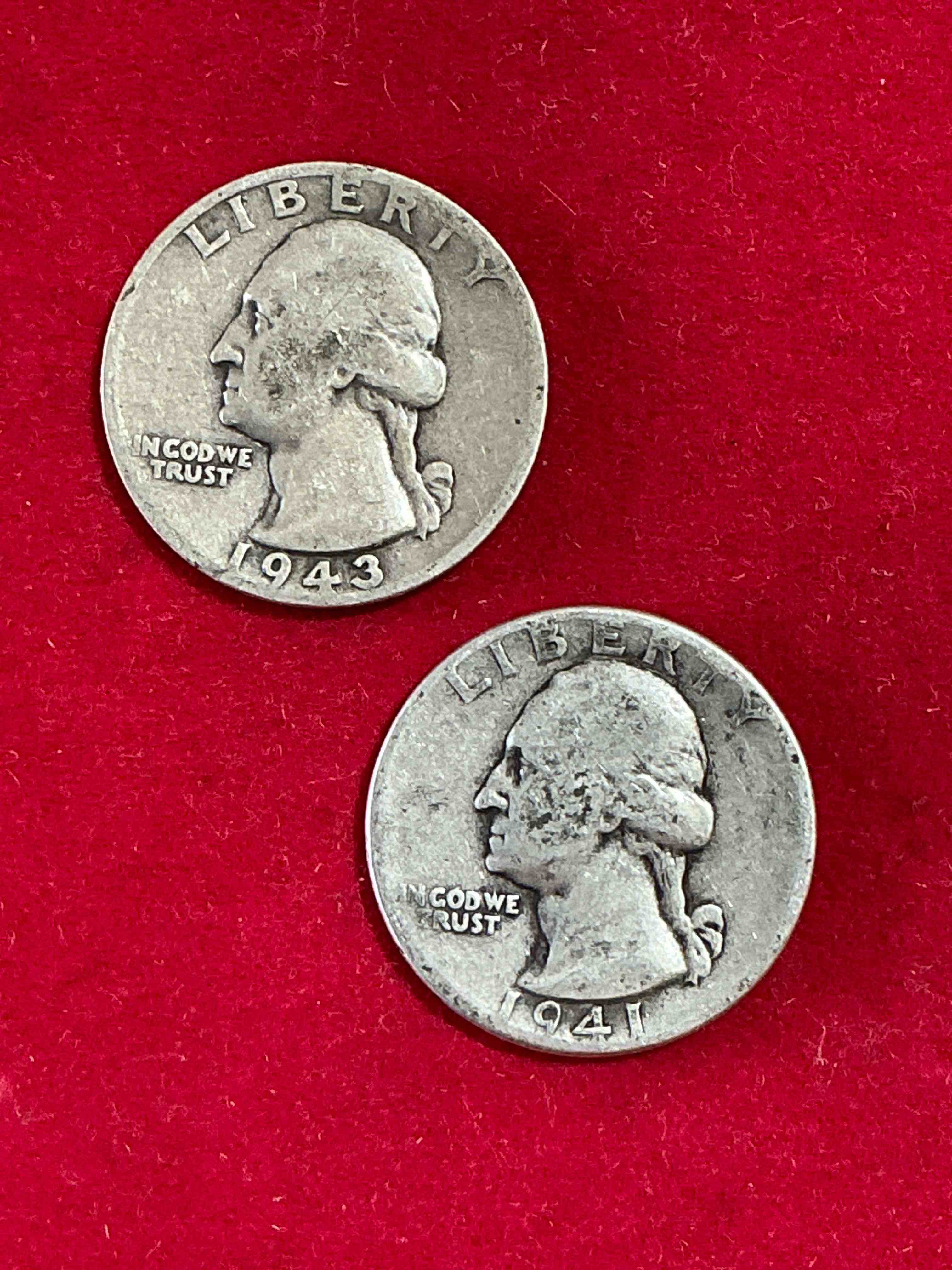 george washington brilliant circulated world war ii silver! pre 1965 u.s. quarter dollar coins were actually silver, here are great examples of awesome, pristine george washington silver quarter, stunning & circulated! rare mints! great for investing in precious metals! these coins were minted at 90% silver and 10% copper, giving them a net weight of .18084 ounces of pure silver per coin! very hard to find, stunning! invest in fine u.s. silver!