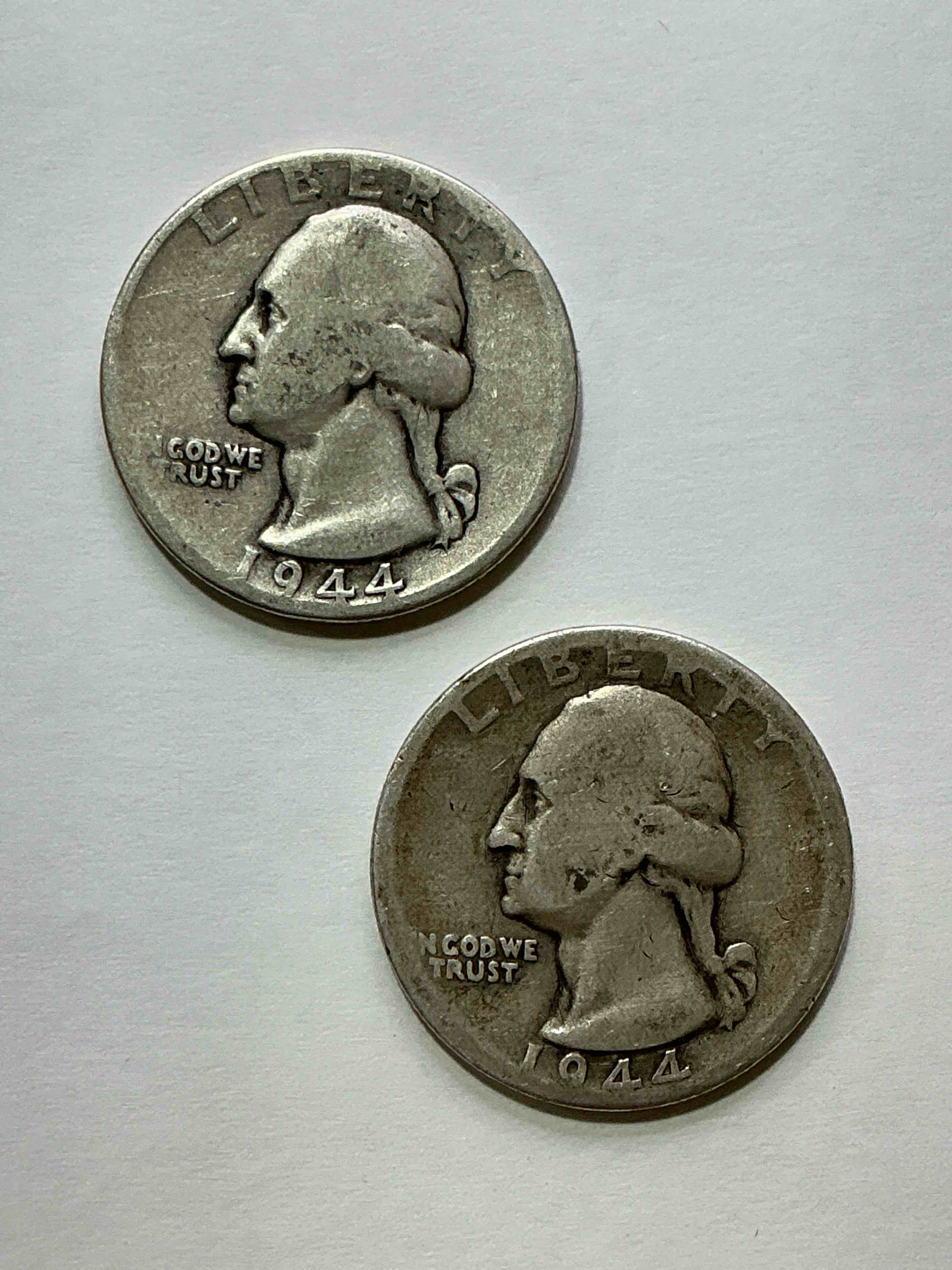 george washington brilliant circulated world war ii silver! pre 1965 u.s. quarter dollar coins were actually silver, here are great examples of awesome, pristine george washington silver quarter, stunning & circulated! rare mints! great for investing in precious metals! these coins were minted at 90% silver and 10% copper, giving them a net weight of .18084 ounces of pure silver per coin! very hard to find, stunning! invest in fine u.s. silver!