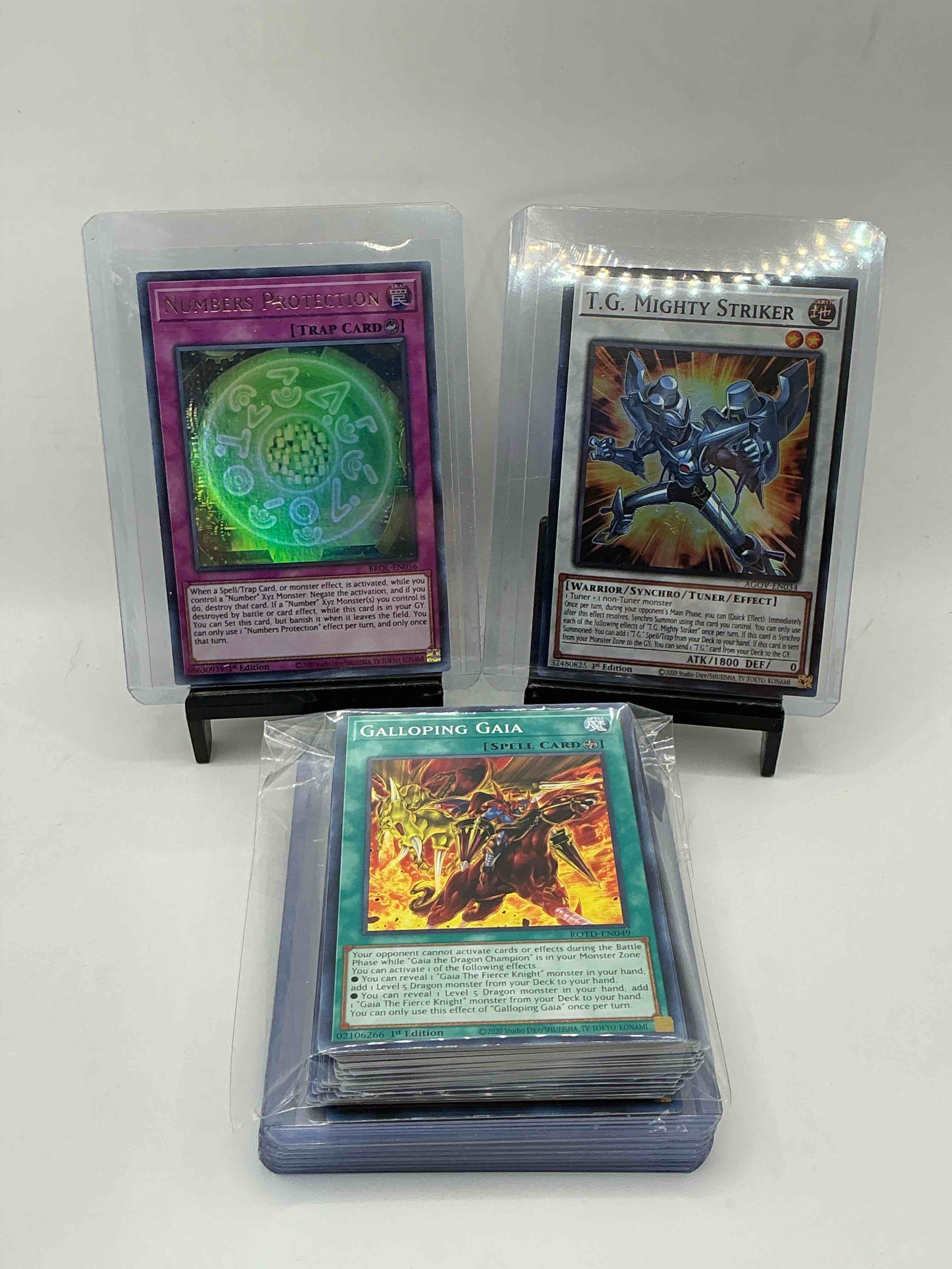 Yu-Gi-Oh 50 Card Lot! Join The Craze Of Yu-Gi-Oh With These Awesome Cards! This 50 Card Lot Includes The Big Three Yu-Gi-Oh Category Cards, Monsters, Spells & Traps! This 50 Card Lot Includes Some Of All Three! WOW! Perfect Time To Start Collecting! 