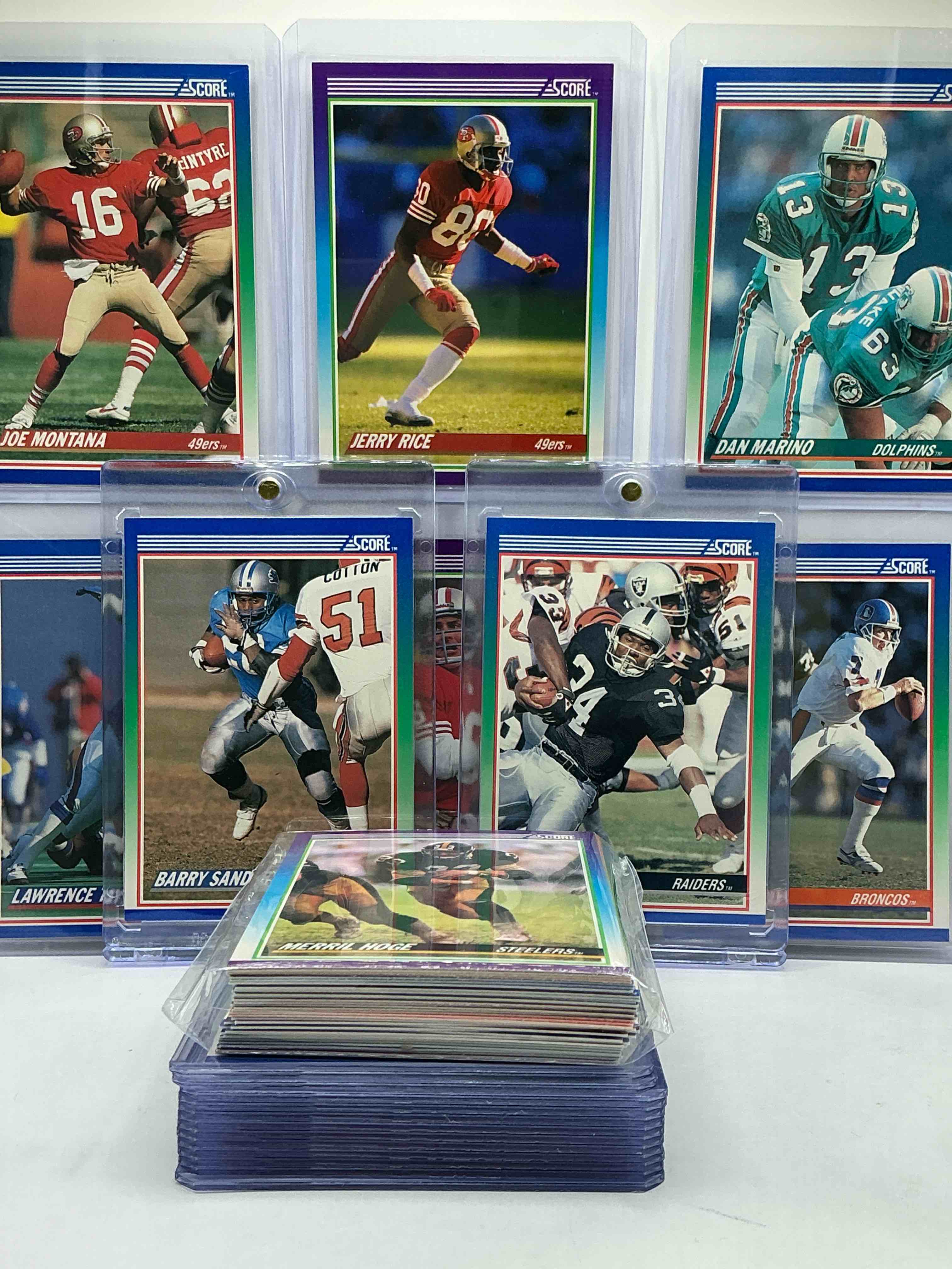 1990 score football cards! bo jackson, barry sanders, lawrence taylor, dan marino, jerry rice & more! 50 card football lot, filled with commons, legends, heroes & more! wow!