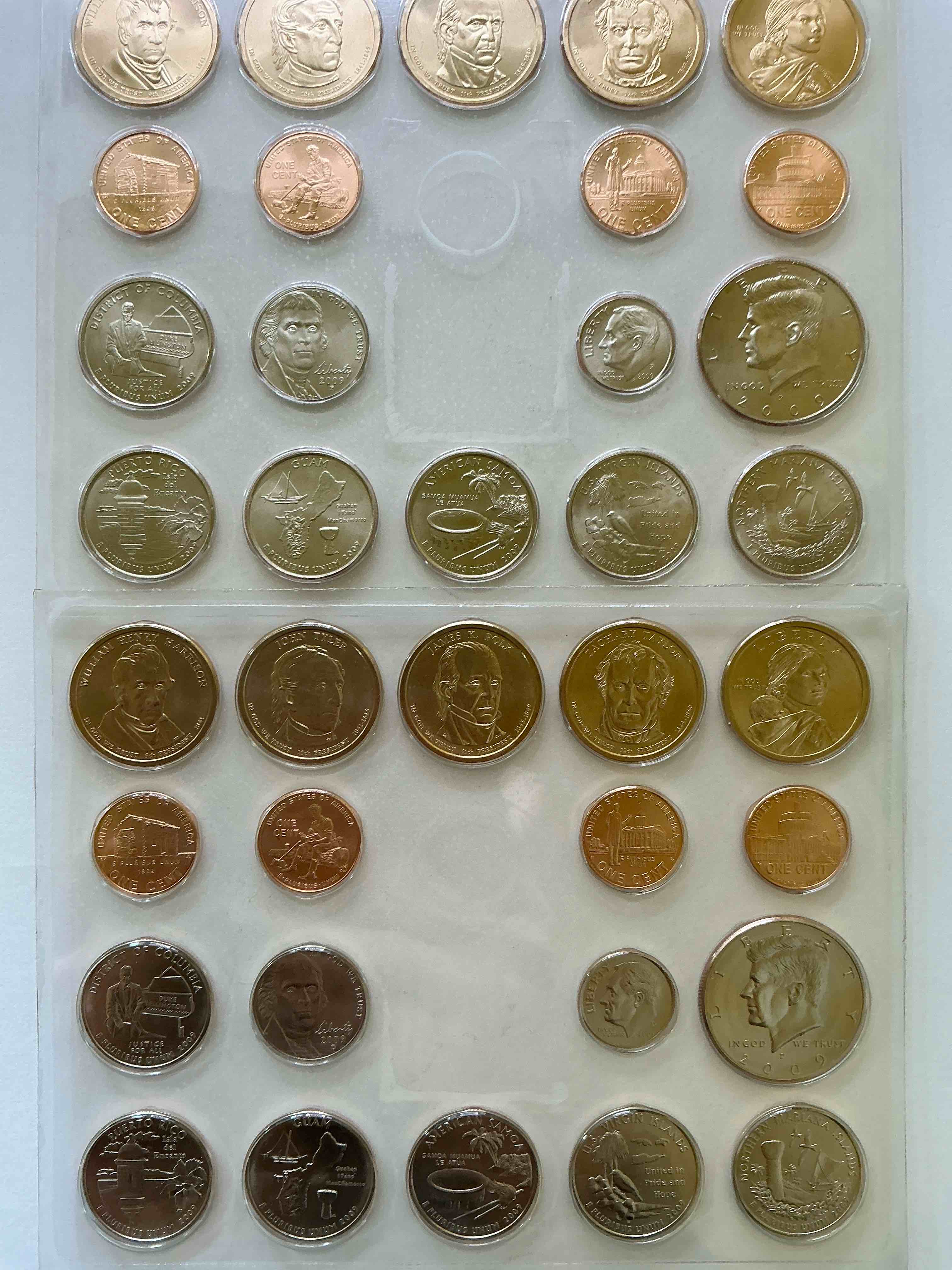 36 coin craziness! denver & philly mints! 2009 uncirculated mint set coins! includes half dollars, president dollar coins, dimes, nickels, pennies & quarters! cool coin collectible! 