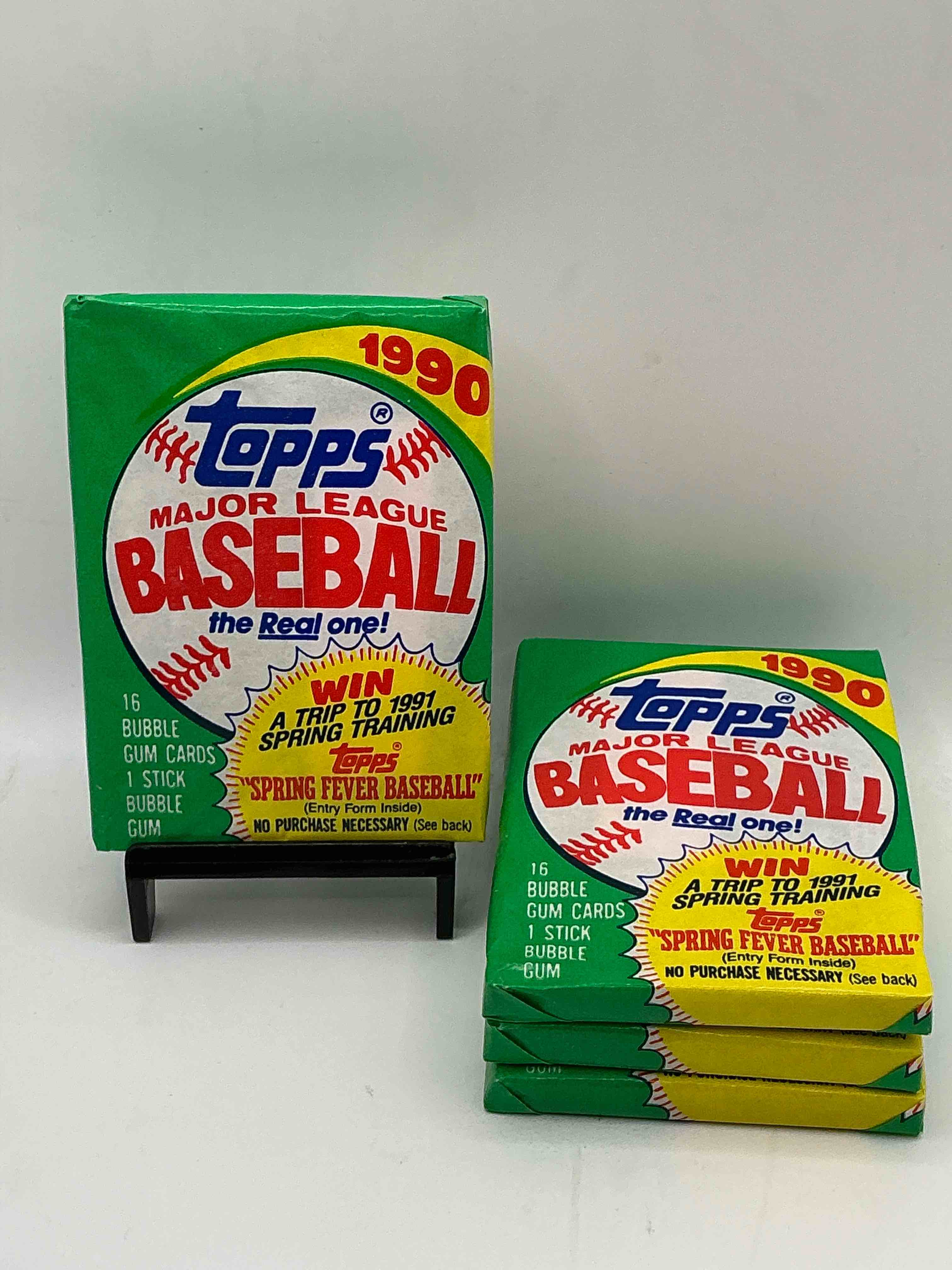 possible ken griffey jr rookie card! 1990 topps baseball unopened sports card wax pack, direct from original retail case! search for card collectibles like "the big hurt" frank thomas valuable rookie & error cards (error cards valued at $1,000 and up!), & early ken griffey jr. all star rookie card #336 (psa 10 value $350+) & so much more!