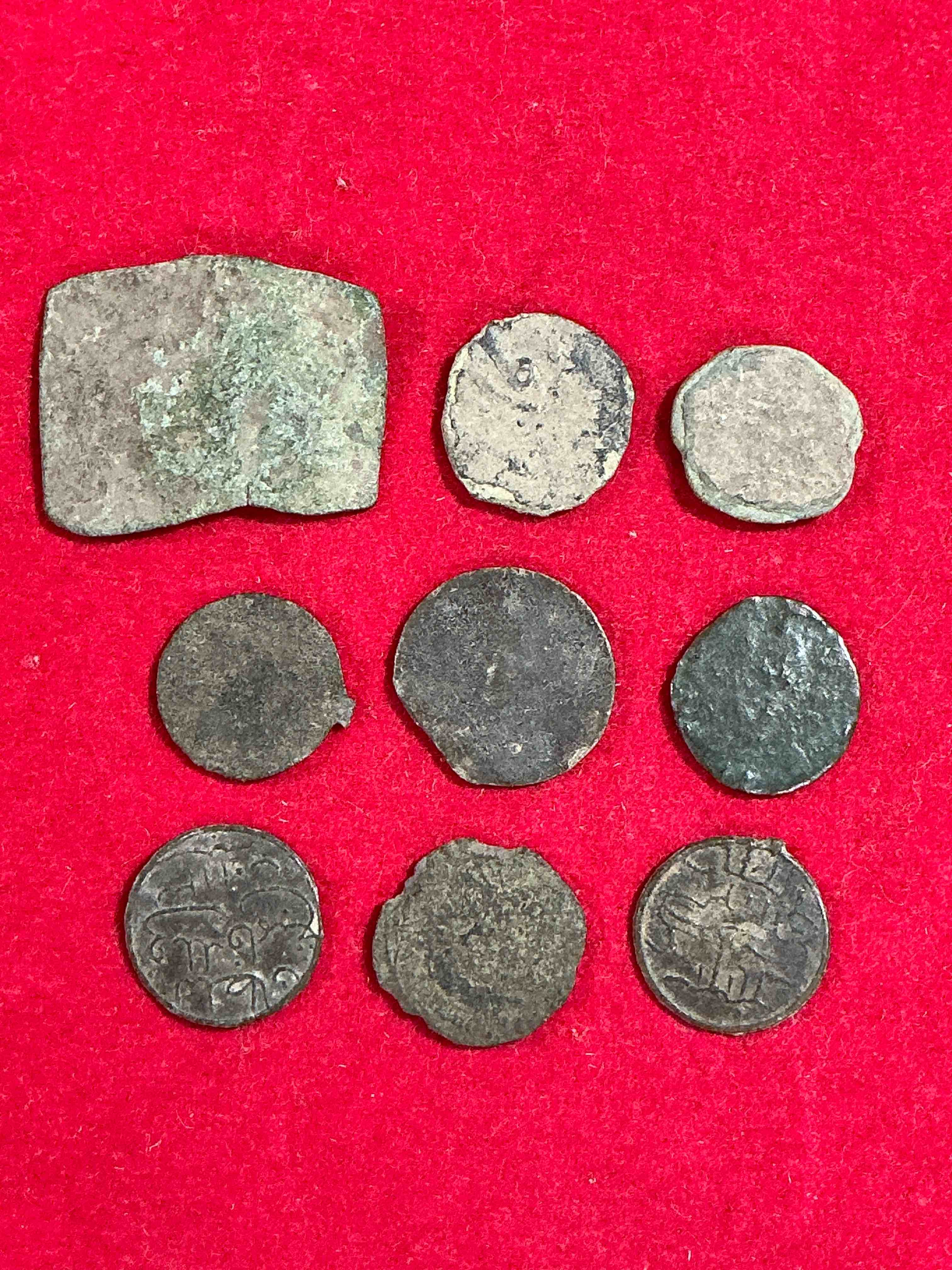 ancient roman coins! 1,600-1700 years old approximately! check out these amazing authentic pieces of history, ancient roman bronze coins from the approx 300 to 400 a.d era... serious pieces of history & serious colléctor items! own authentic pieces of ancient history!