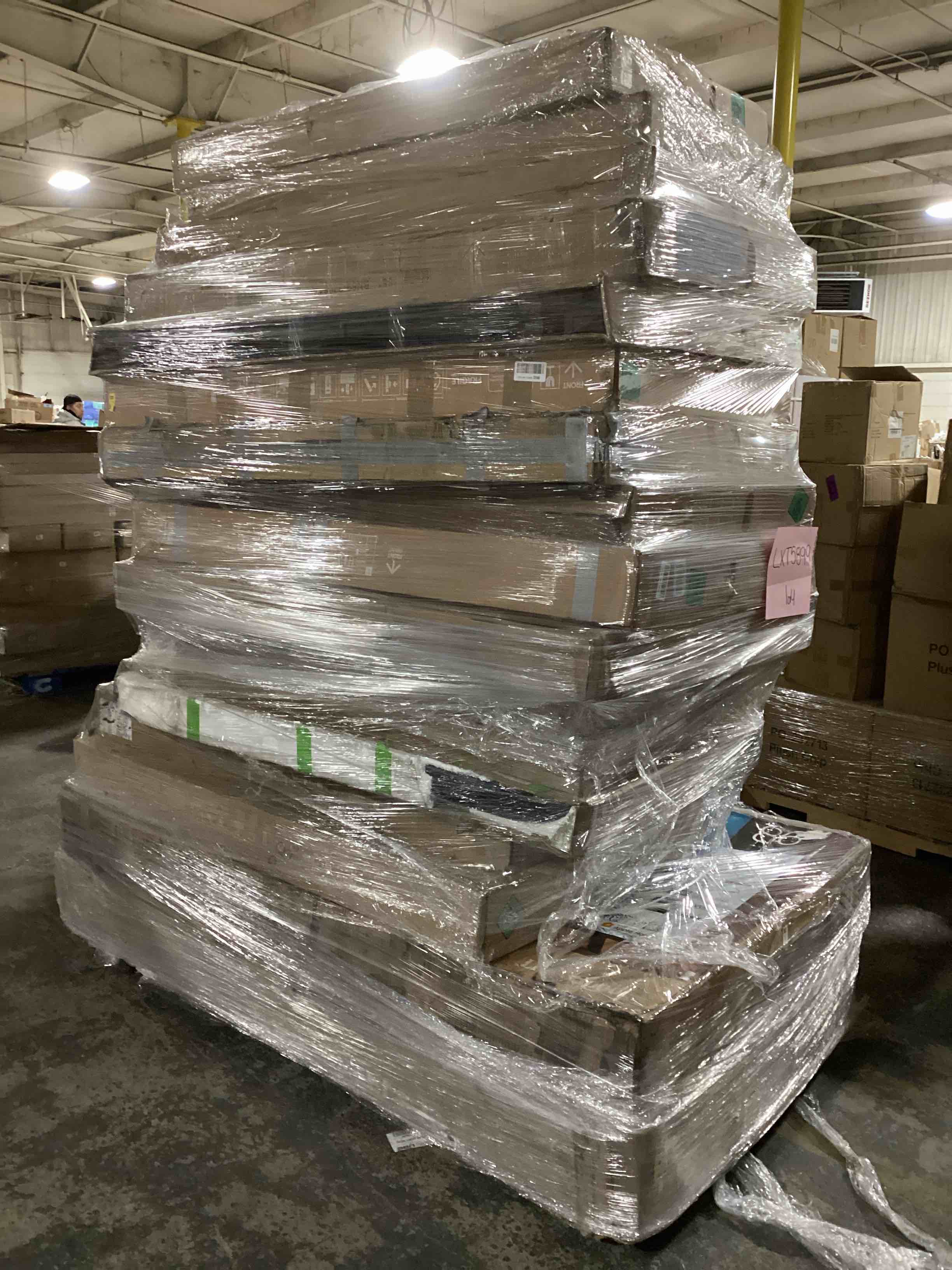 17 TVs, Most 55 Inches or Larger. Brands Like LG, Samsung, Roku and Vizio for Parts or Repair, Your Bid Per TV.