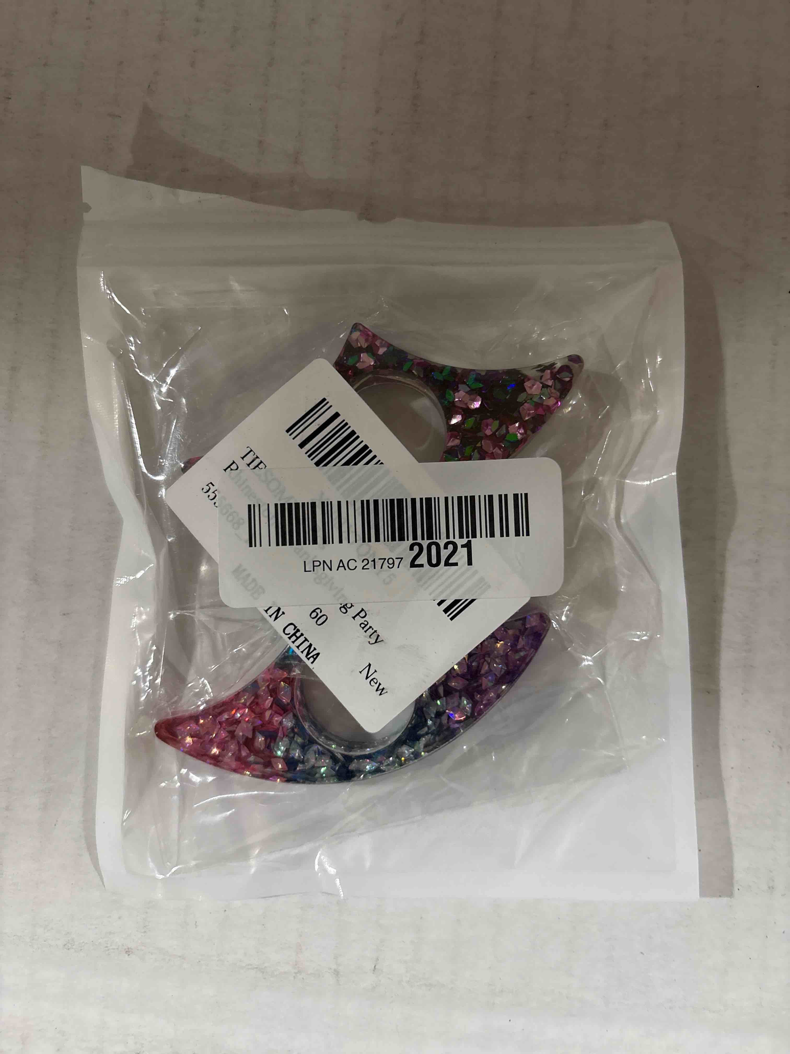 Condition photo showing New/Like New for TIESOME 2 Pcs Thumb Book Page Holder for Reading, Glitter Dimond Thumb Ring Page Holder Resin Book Opener Thumb Bookmark Reading Accessories for Birthday Thanksgiving Party Wedding Gifts Purple Green+pink Blue