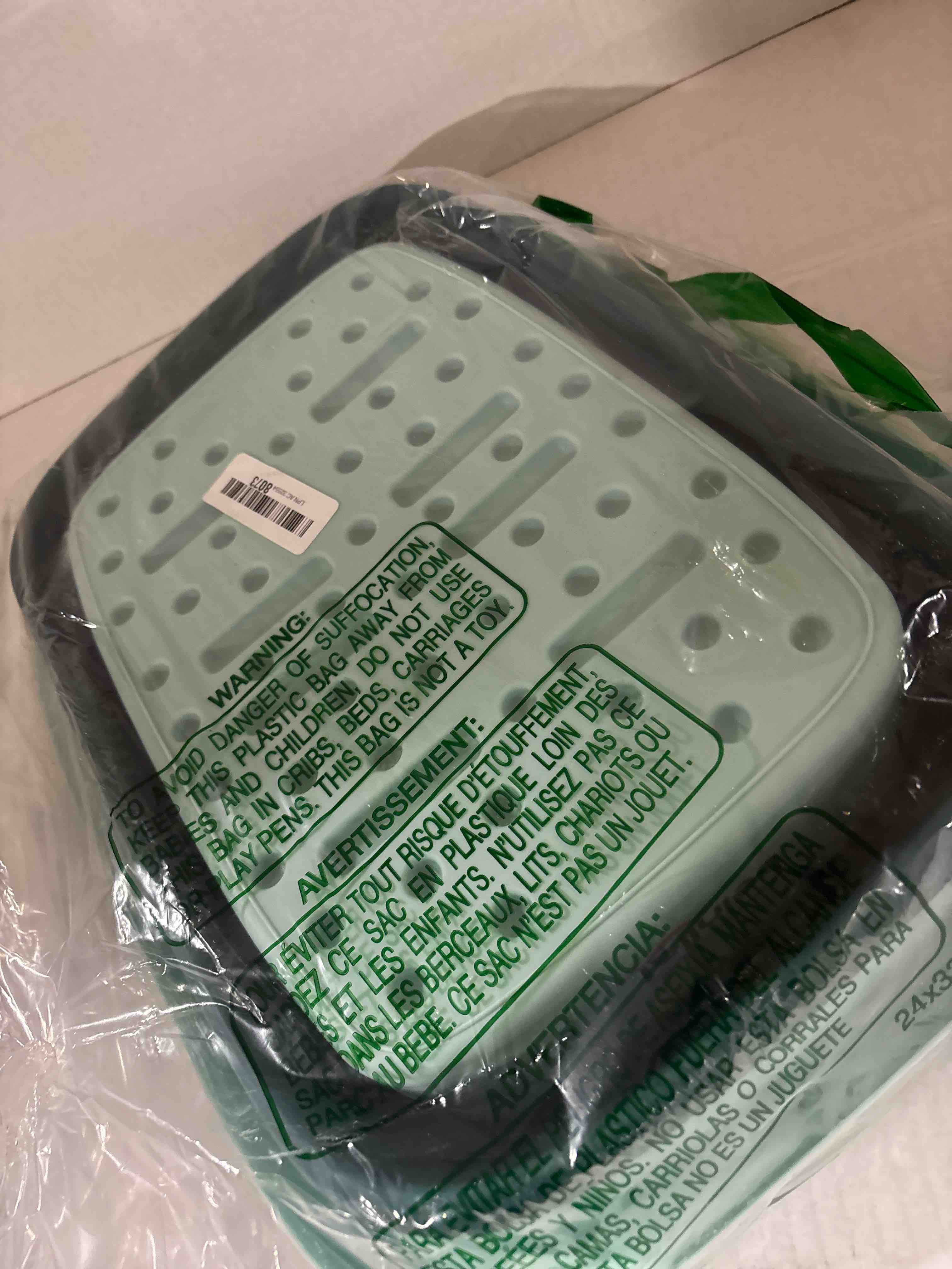 Condition photo showing New/Like New for Collapsible Foot Bath Basin for Soaking Feet,Pedicure Foot Spa, Foot Tub with Handles and Massage Acupoint,Multifunction Collapsible feeting Soak Tub-Green 1 Pack Green