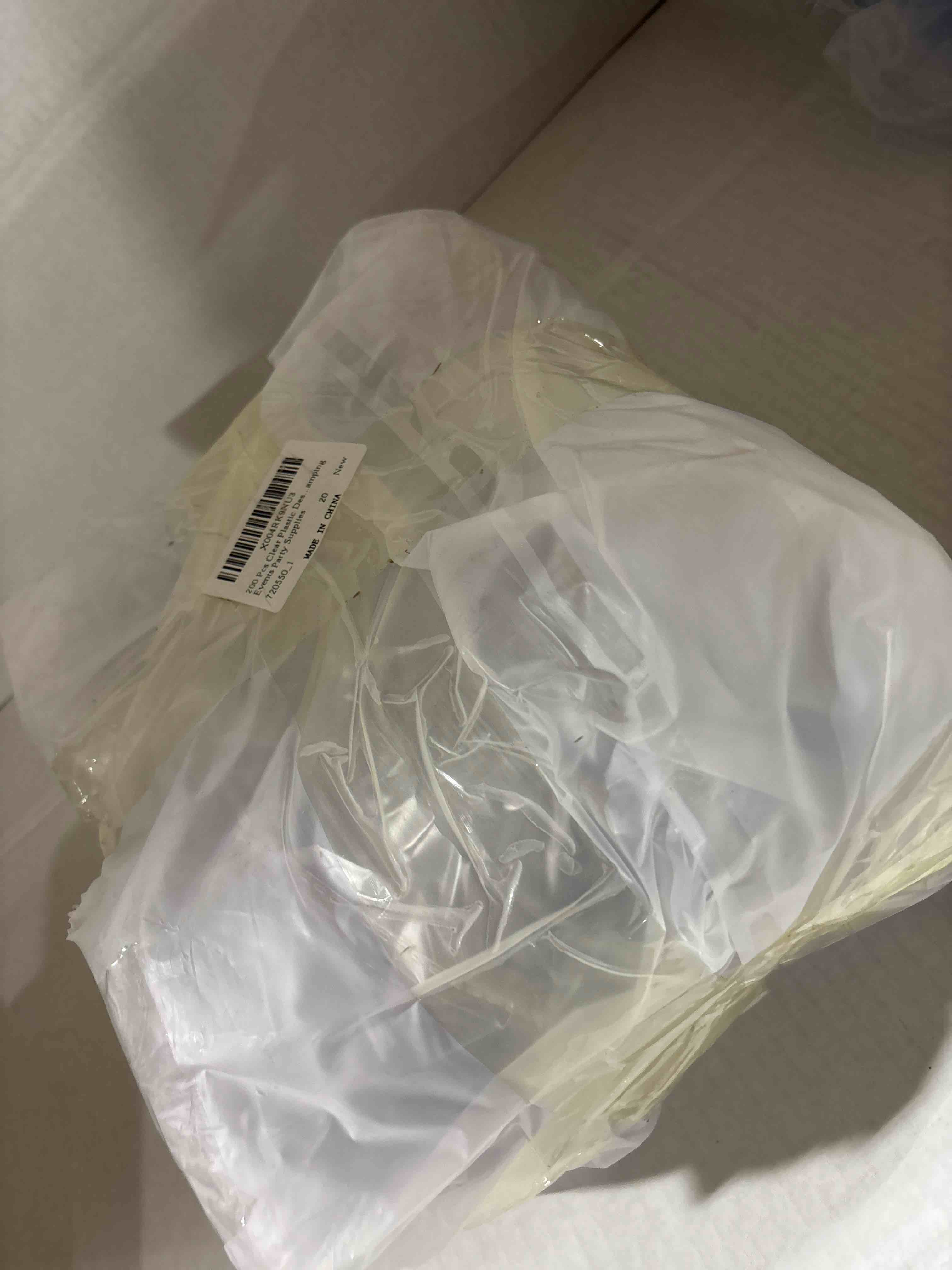 Condition photo showing New/Like New for 200 Pcs Clear Plastic Dessert Plates 5.5 Inch Small Round Heavy Duty Disposable Appetizer Plate Round Wedding Cake Plates for BBQ Picnic Camping Events Party Supplies