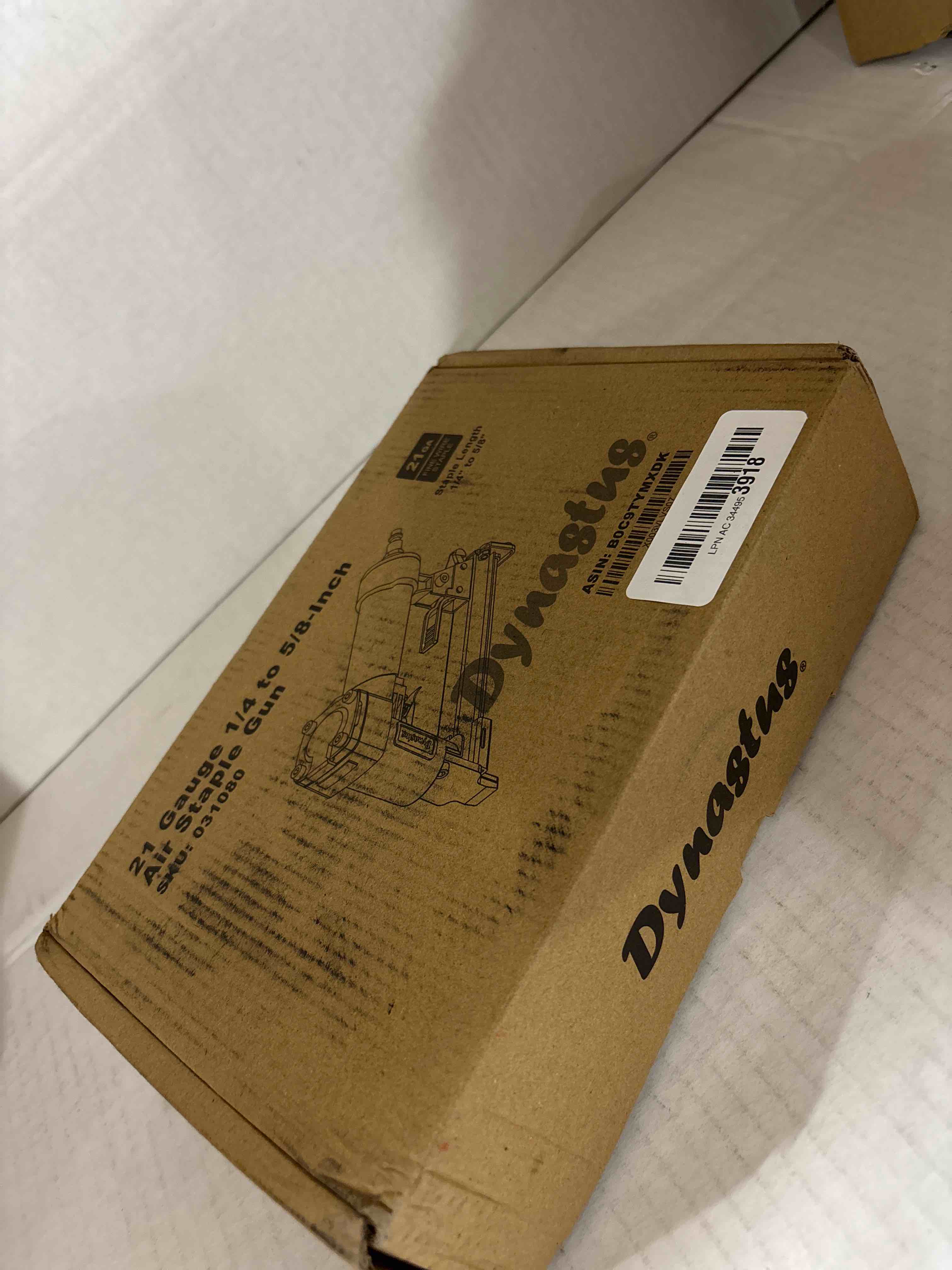 Condition photo showing New/Like New for Dynastus Pneumatic Upholstery Staple Gun, 21 Gauge 1/2" Wide Crown Air Stapler Kit, by 1/4-Inch to 5/8-Inch, with Staples, Orang