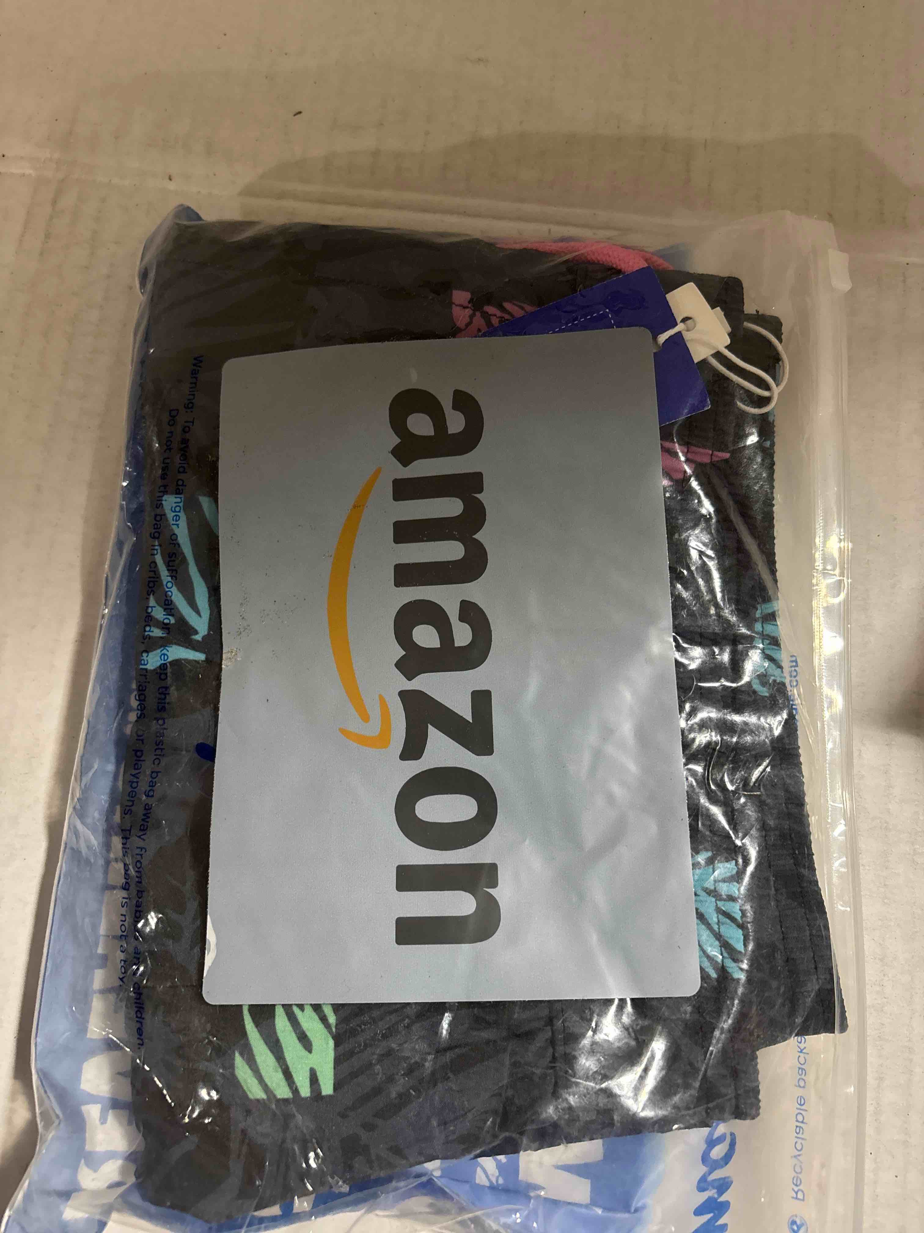 Condition photo showing New/Like New for maamgic 2 in 1 Mens Swim Trunks 7 Inch Swim Shorts Swim Suits Board Shorts Large Spotlight Black