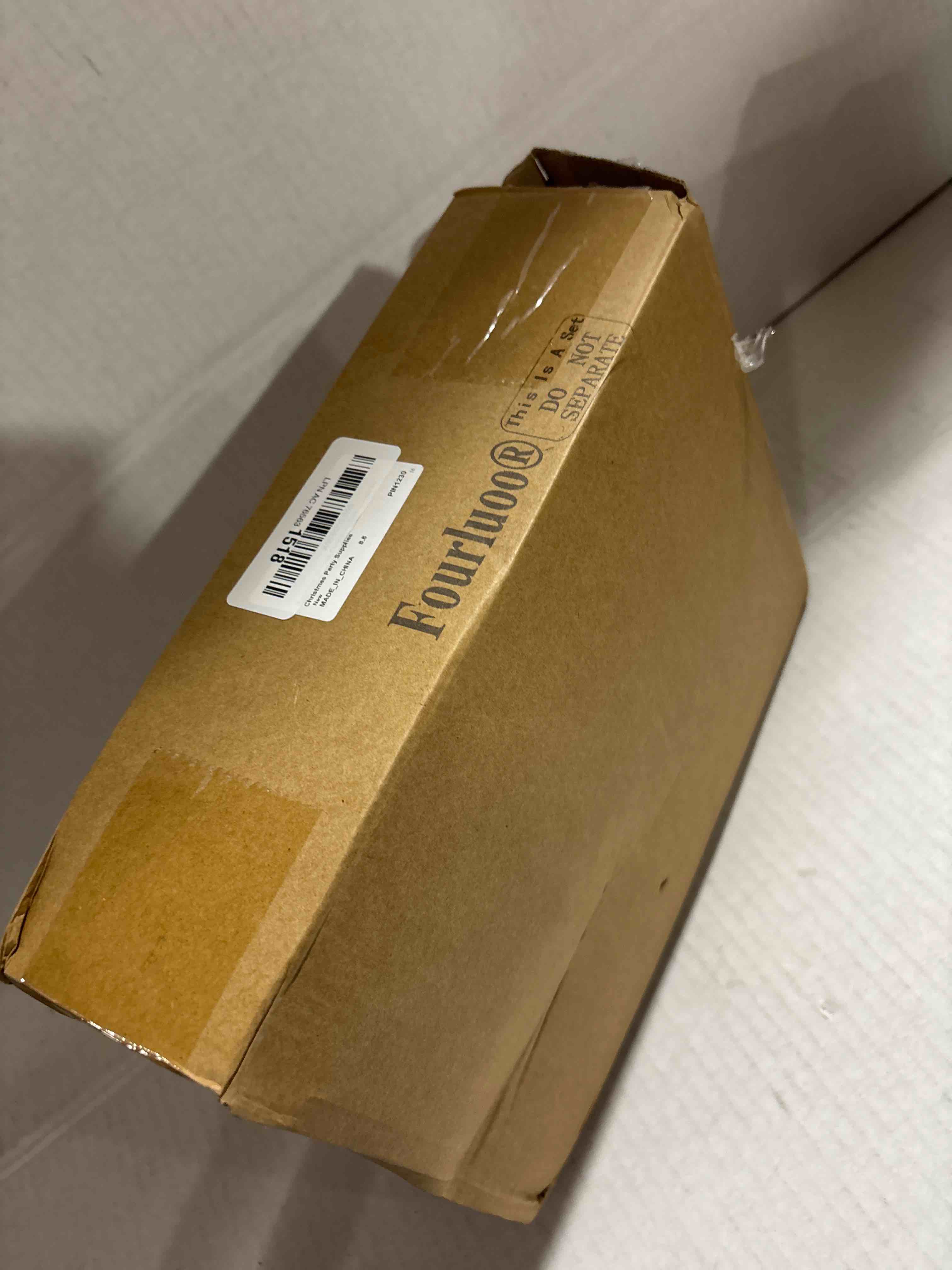 Condition photo showing New/Like New for 50 Pack Christmas Tree Pocket Tissues Individual Packs Bulk 3 Ply Green and Red Xmas Tree Wallet Travel Facial Tissues for Christmas Party Supplies green and red Snowflake