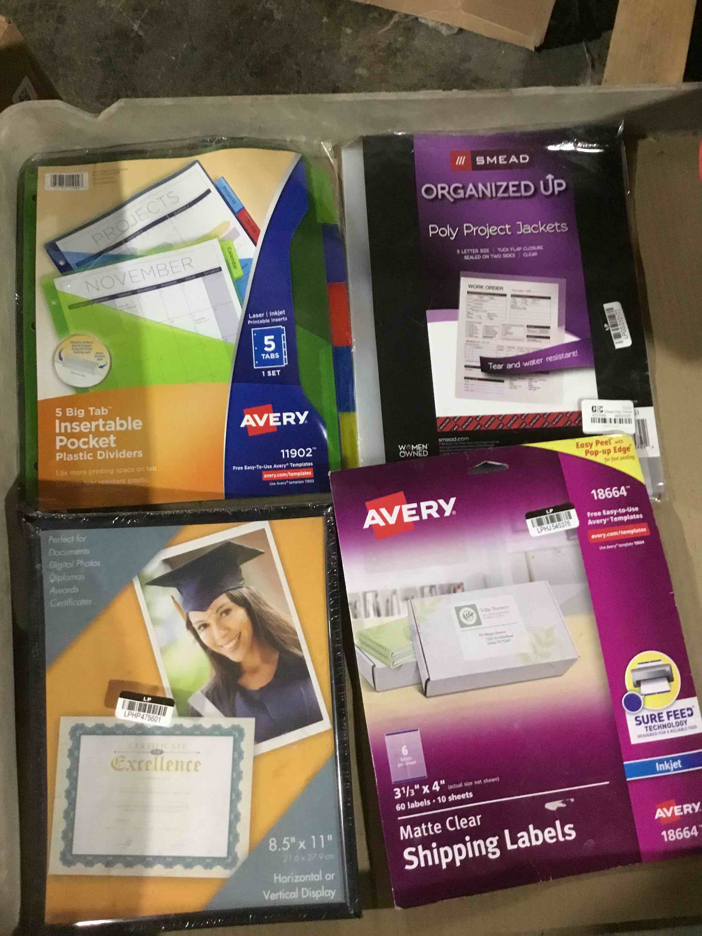 Avery Dividers for 3 Ring Binders, 5 Tab Plastic Binder Dividers, Pockets, Insertable Big Tabs, Multicolor, Extend Beyond Sheet Protectors, 1 Set (11902)