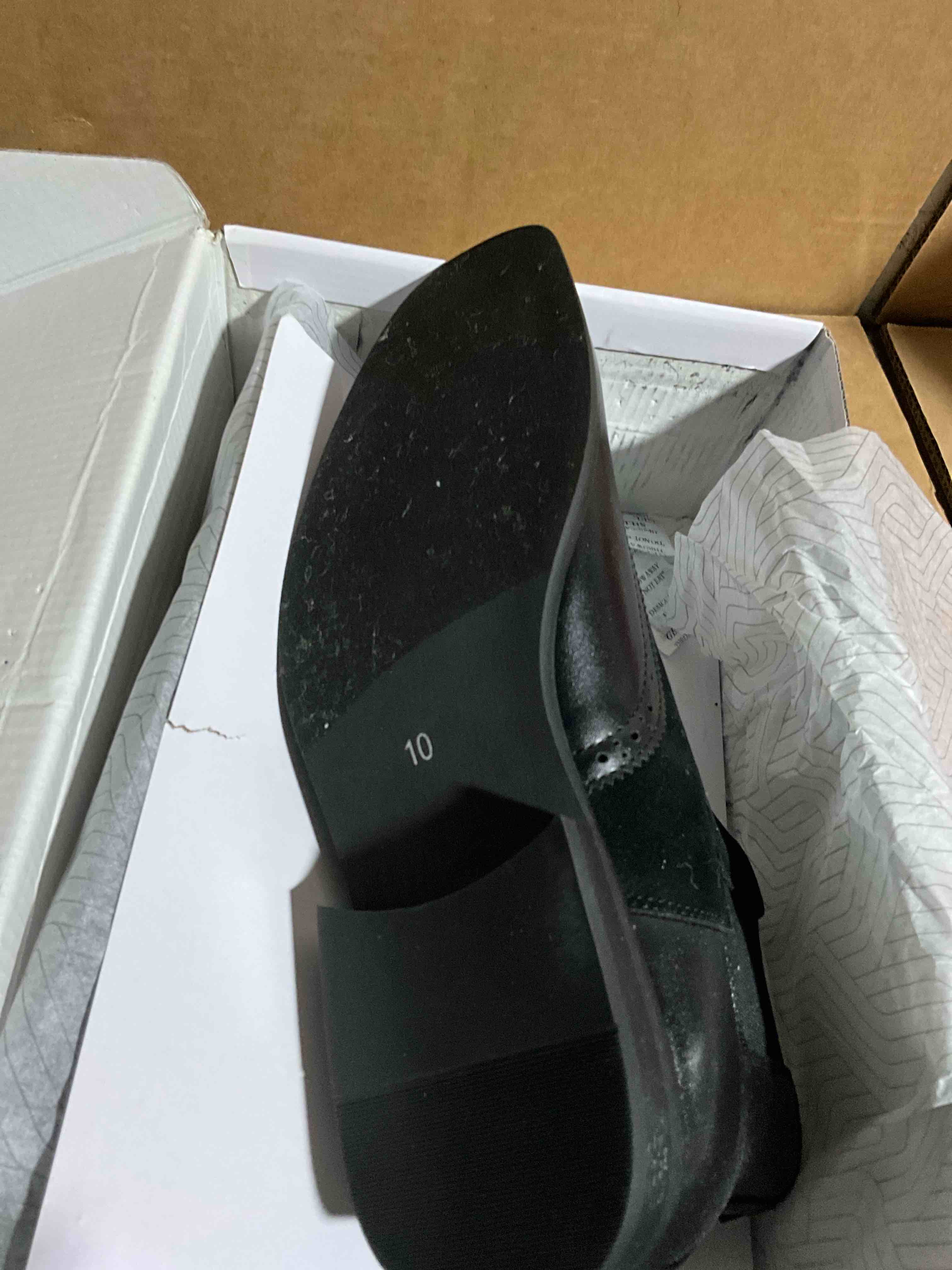 Condition photo showing New/Like New for Gino Vitale Mens Wingtip Brogue Two-Tone Chelsea Boots, Size 10 