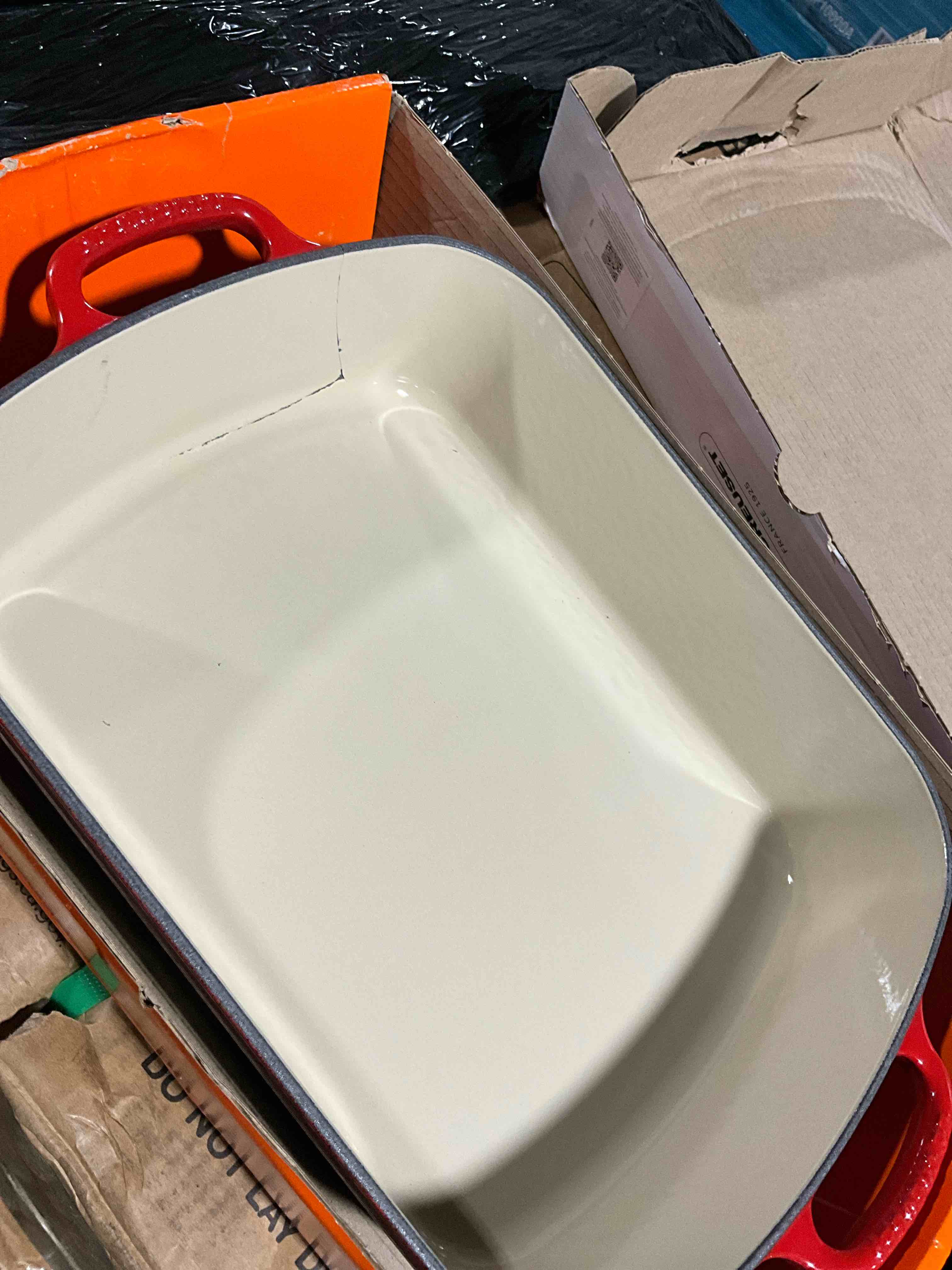 Condition photo showing Good Condition for Le Creuset Enameled Cast Iron Signature Rectangular Roaster, 5.25 qt. (9.8" x 13"), Cerise