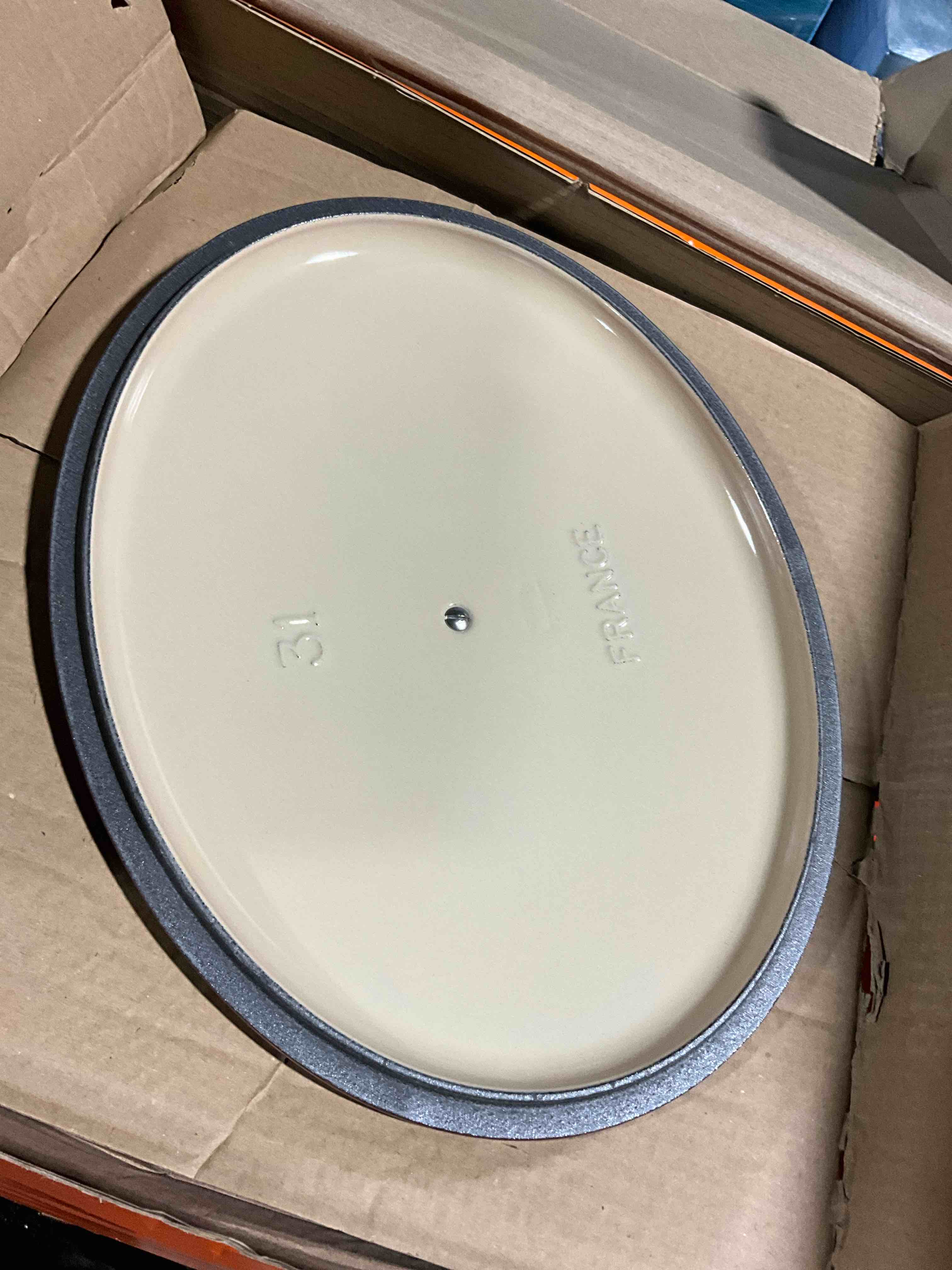 Condition photo showing New/Like New for Le Creuset Enameled Cast Iron Signature Oval Dutch Oven, 6.75 qt., Cerise