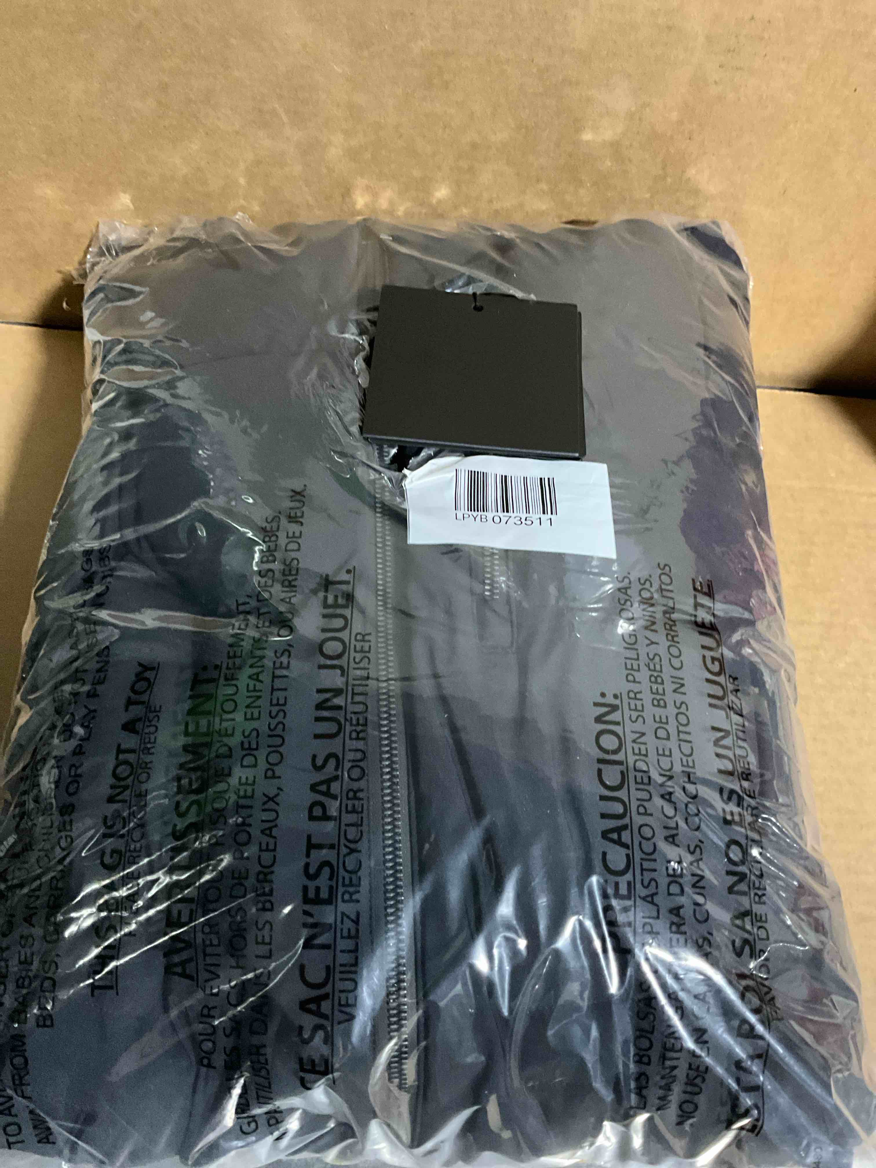Condition photo showing New/Like New for MOOSE KNUCKLES piumino donna colore nero M34LP226, Size S 