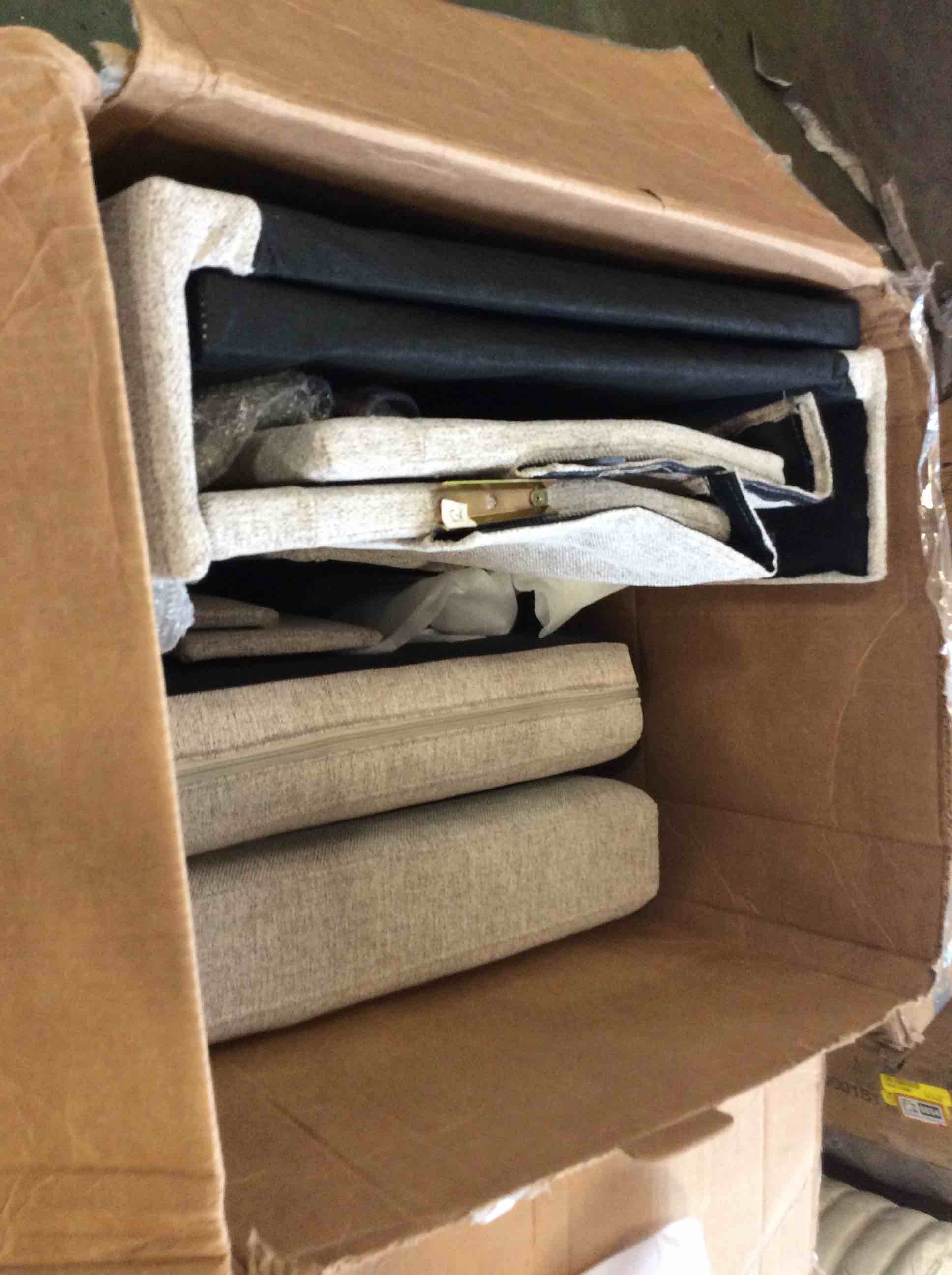 https://s3.amazonaws.com/lotting-images-prod/bidfta/BRN4100872_1779473137507.jpeg