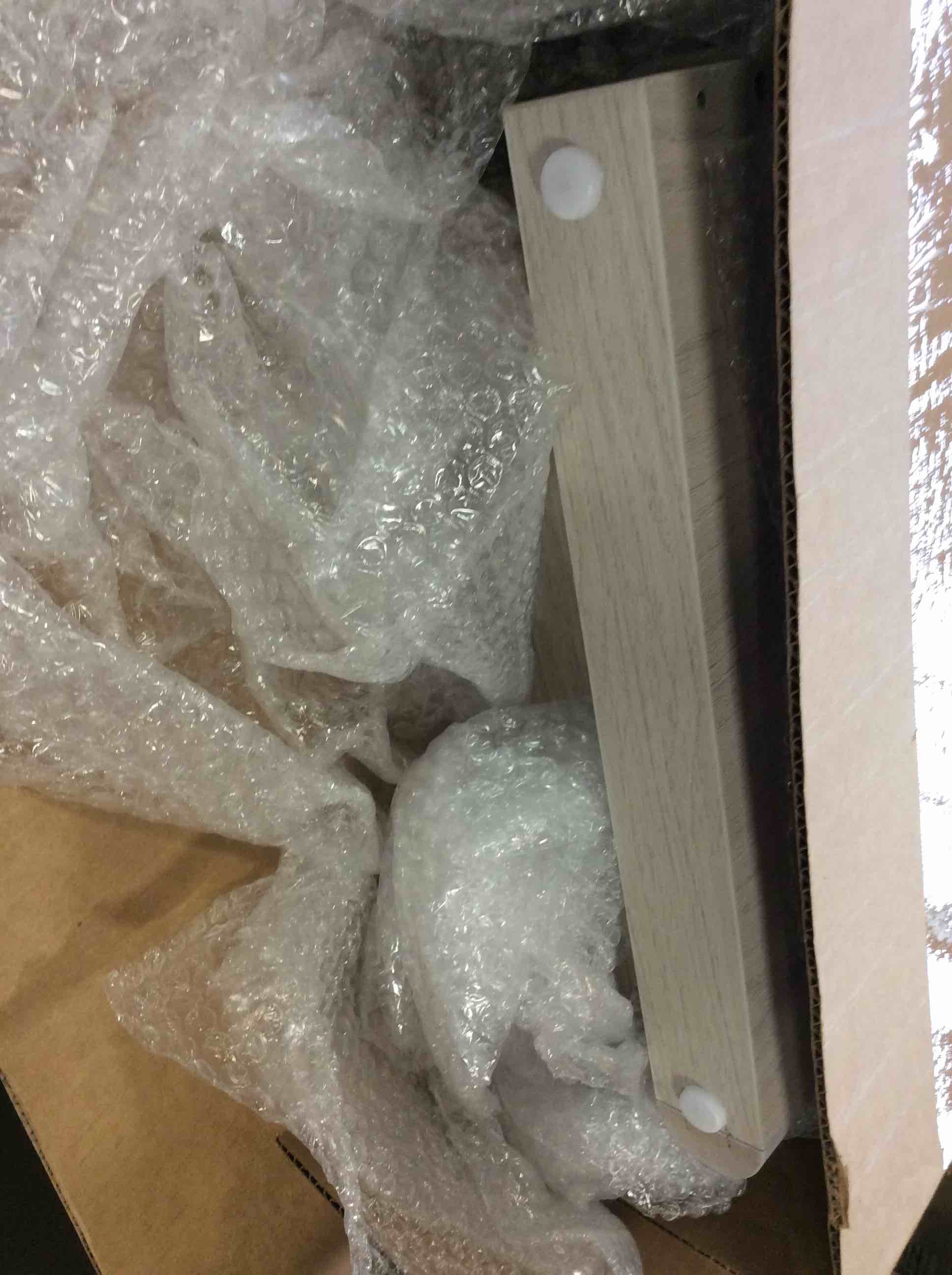 https://s3.amazonaws.com/lotting-images-prod/bidfta/BRN4100883_1779457596927.jpeg