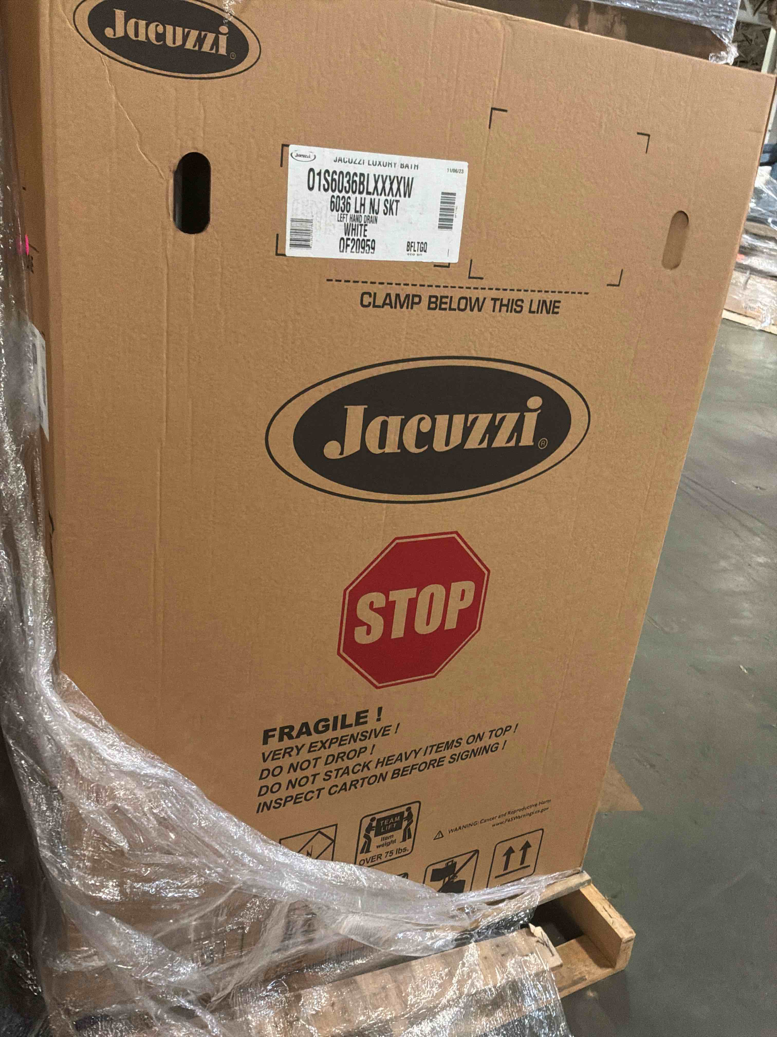 Condition photo showing Good Condition for jacuzzi luxury bath 6036 lh nj skt left hand drain white
