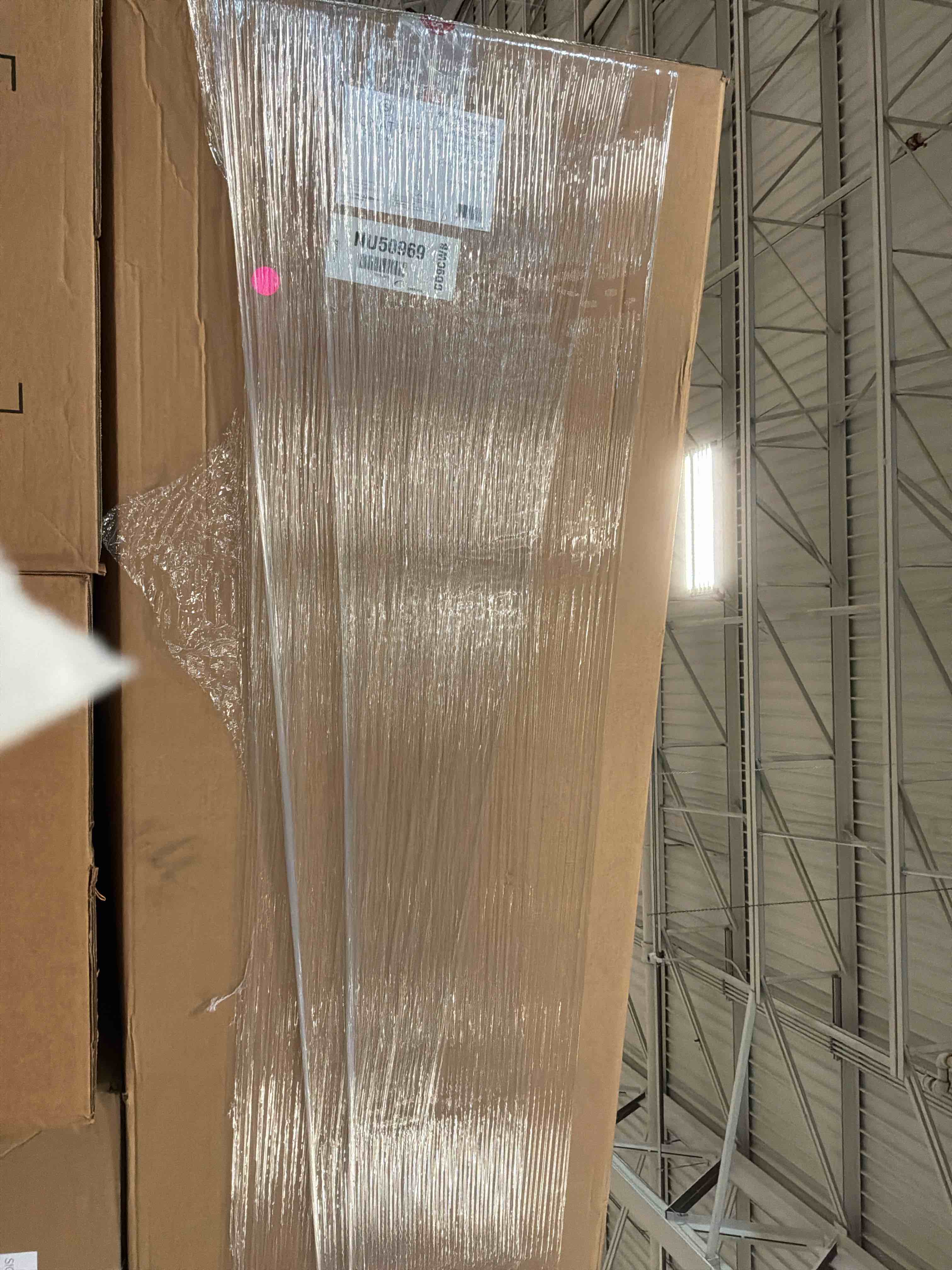 Condition photo showing Good Condition for mirabelle mirsks6030l 60" x 30" acrylic soaking bathtub for three wall alcove