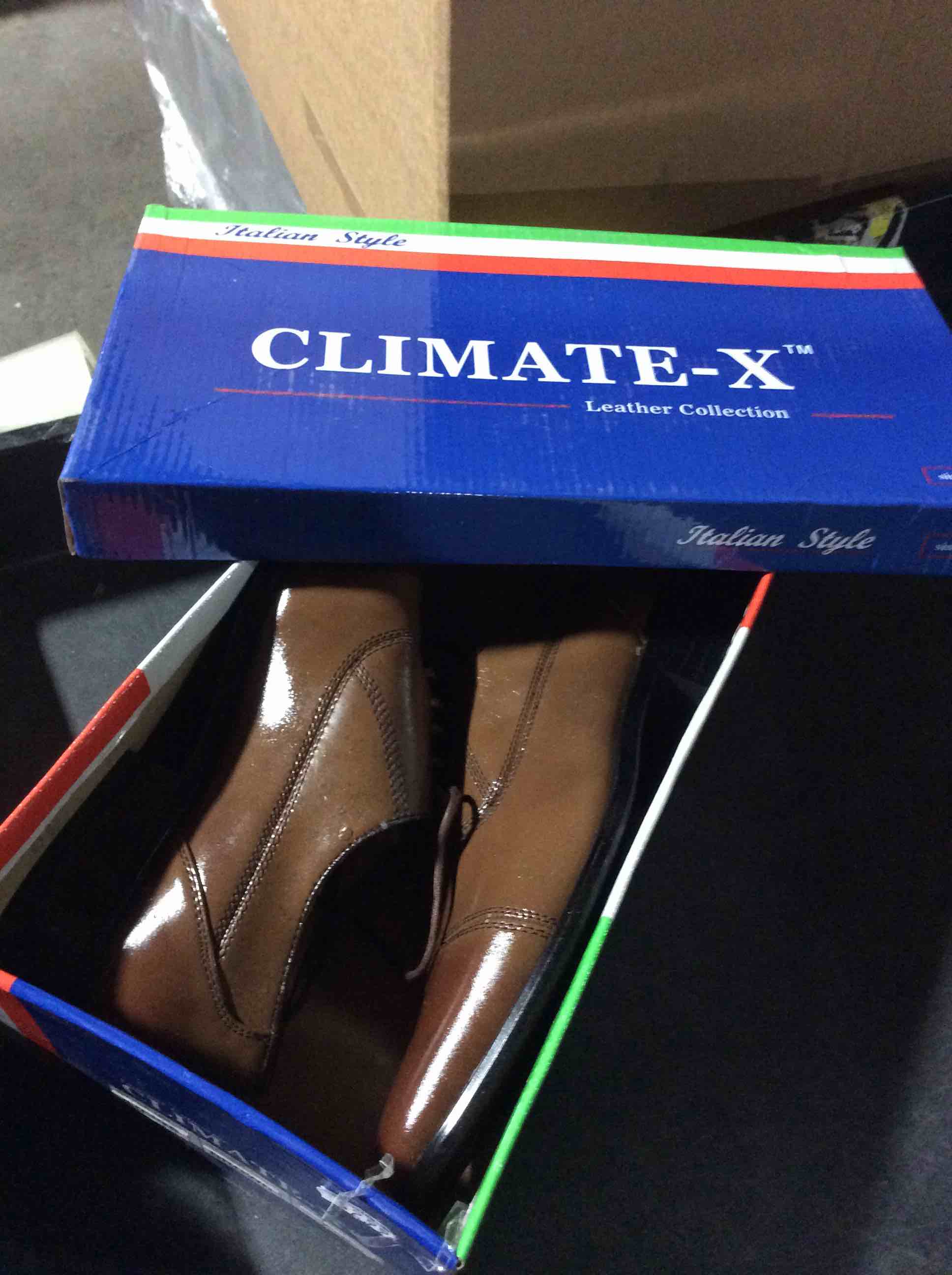 Condition photo showing Good Condition for climate–x A0295 Brown size 7.5