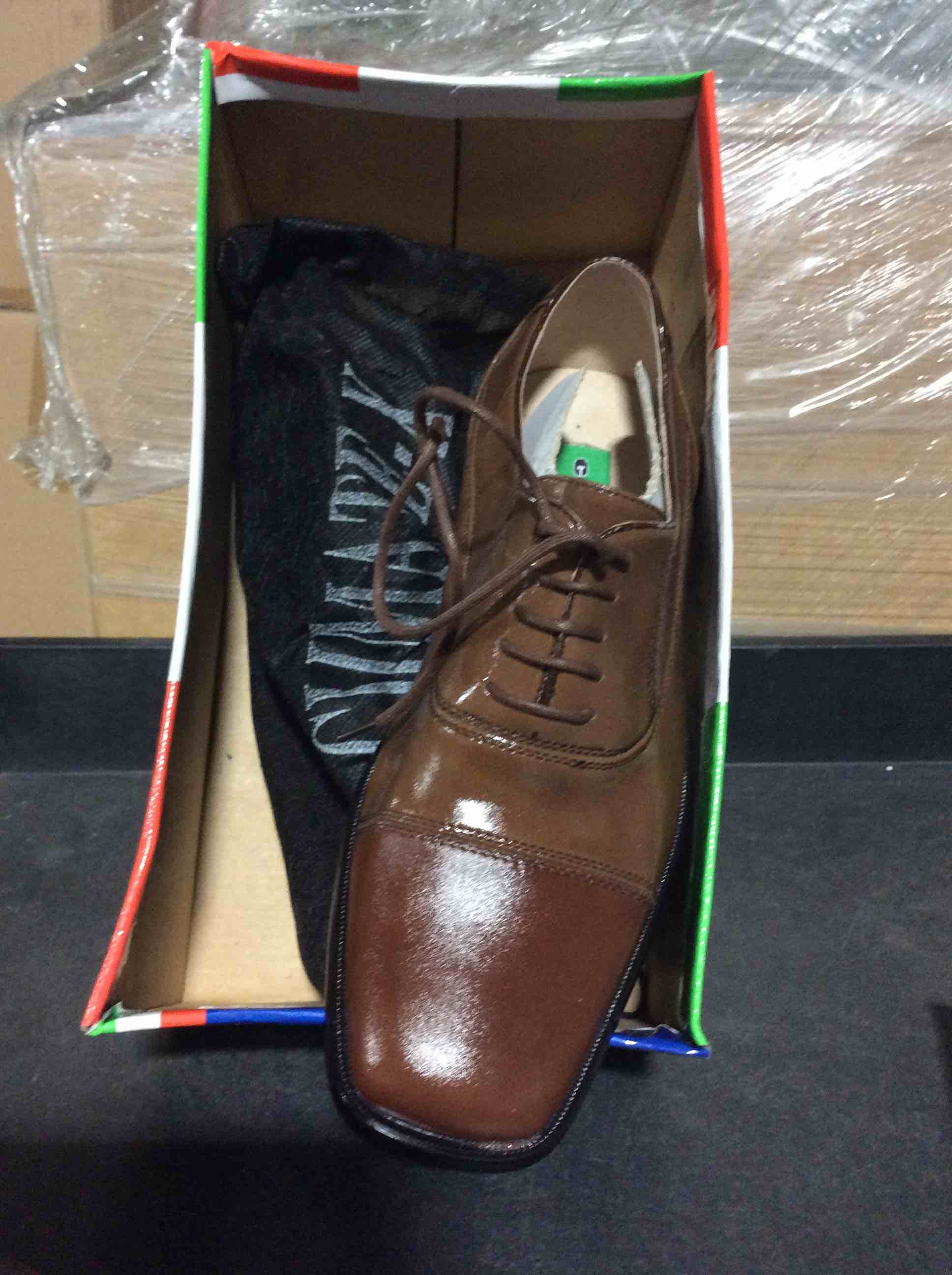 Condition photo showing Good Condition for climate–x A0295 Brown size 7.5