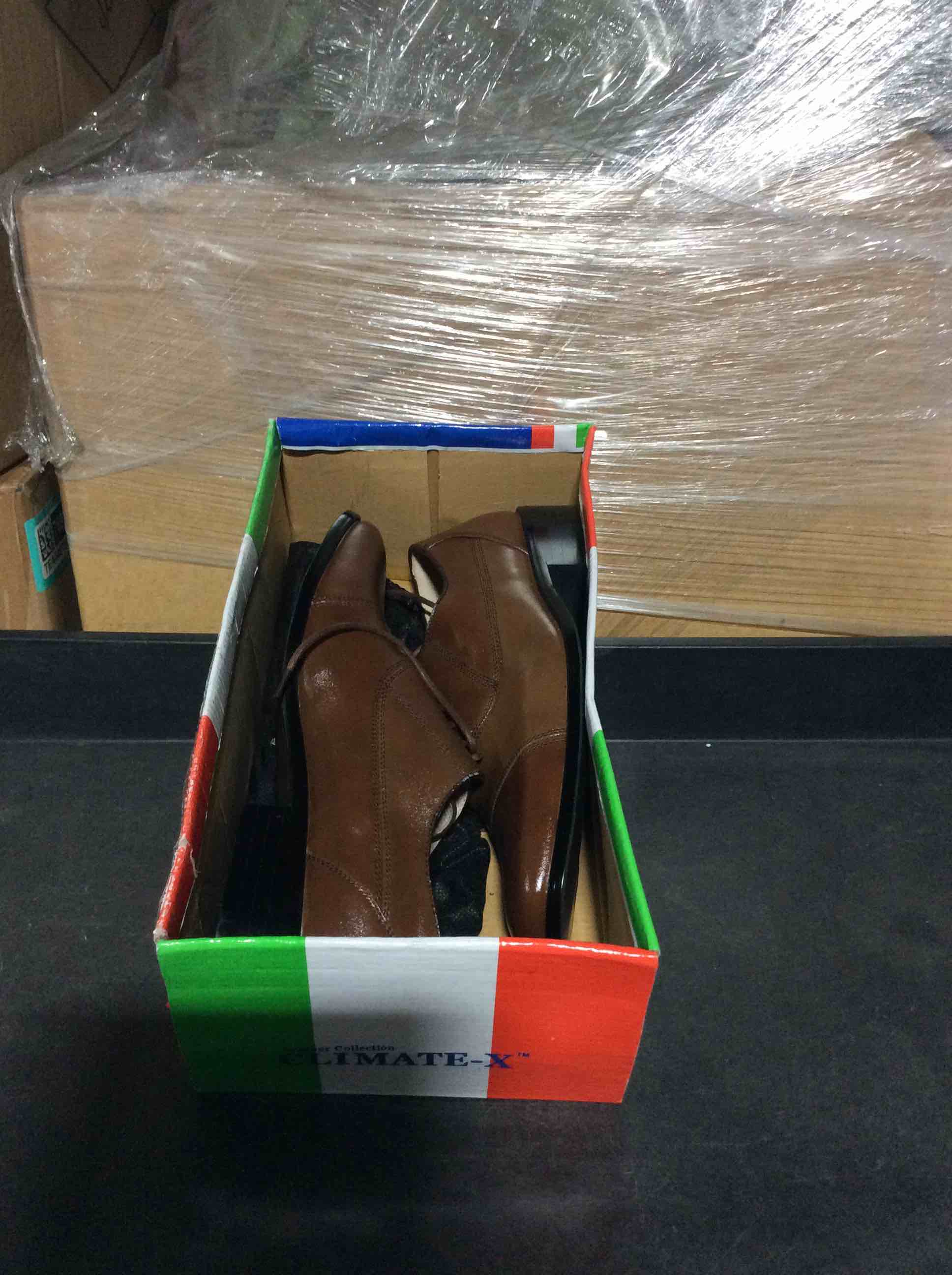 Condition photo showing Good Condition for climate–x A0295 Brown Size 8