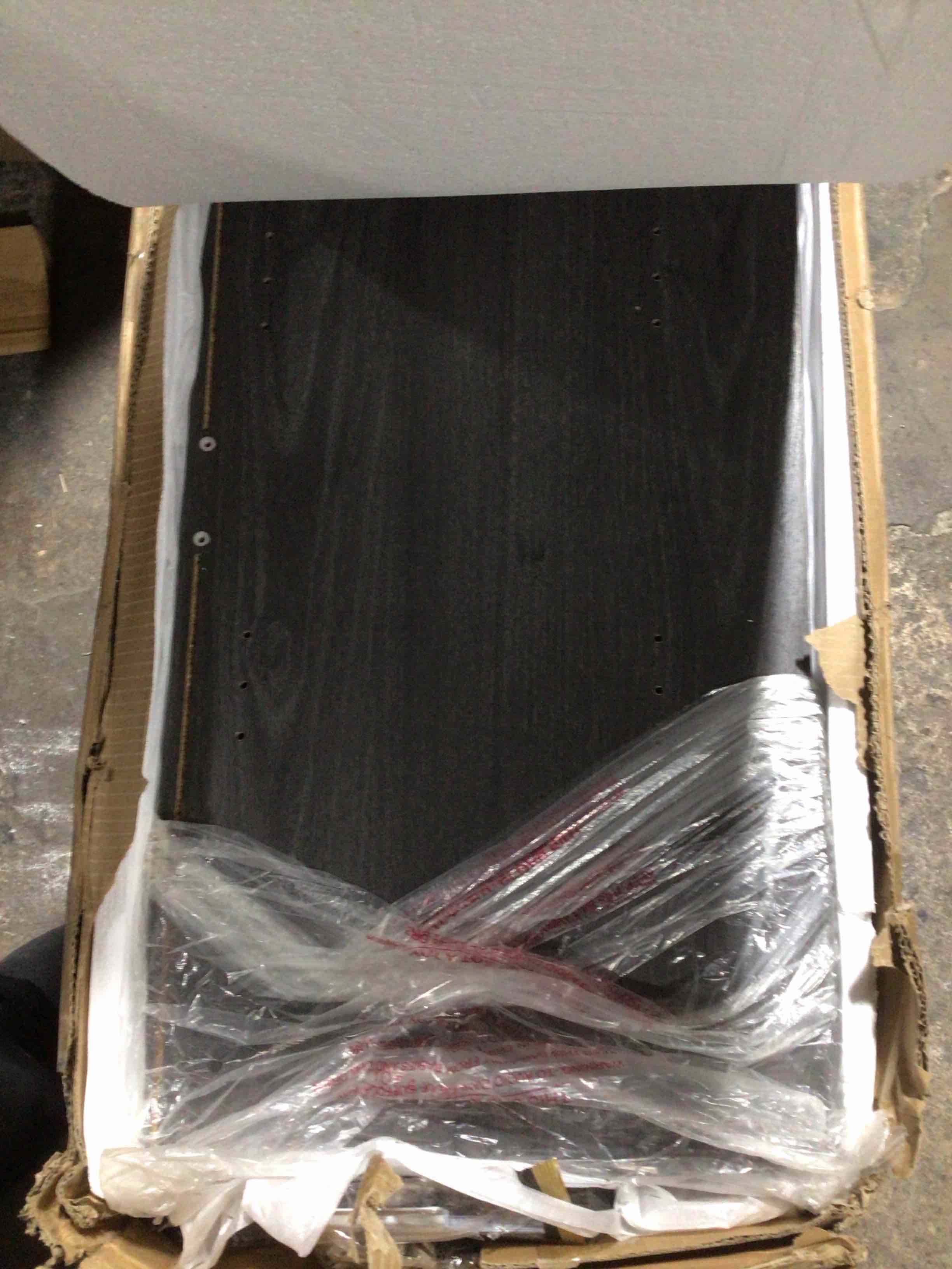 Condition photo showing Good Condition for Cesiro 66.3” W sideboard with 4 fl, 181 x 47.5 x 21.5 cm