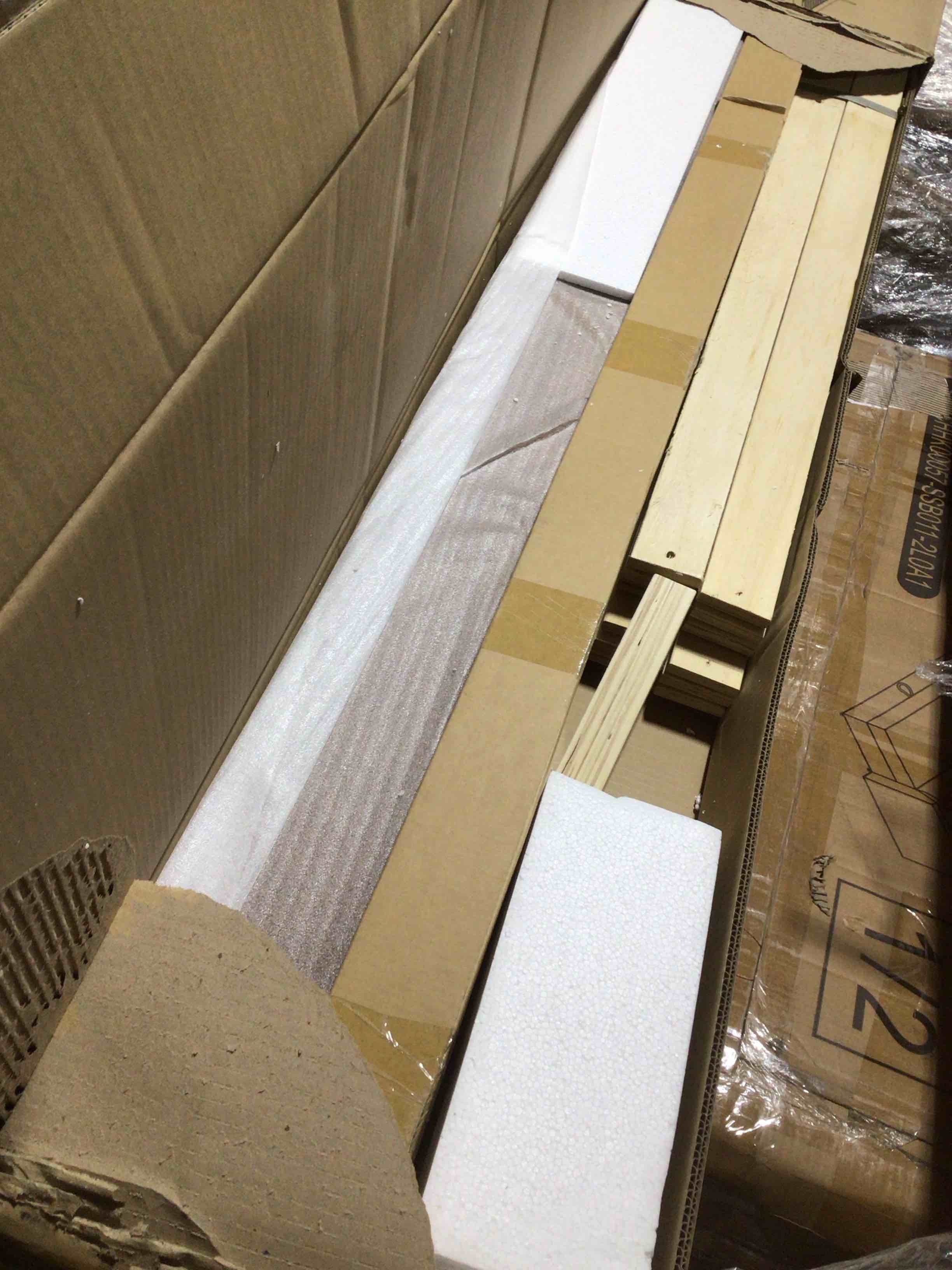 Condition photo showing Good Condition for (incomplete, box 2/2) Baxton Studio Gianetta wood platform , Queen 