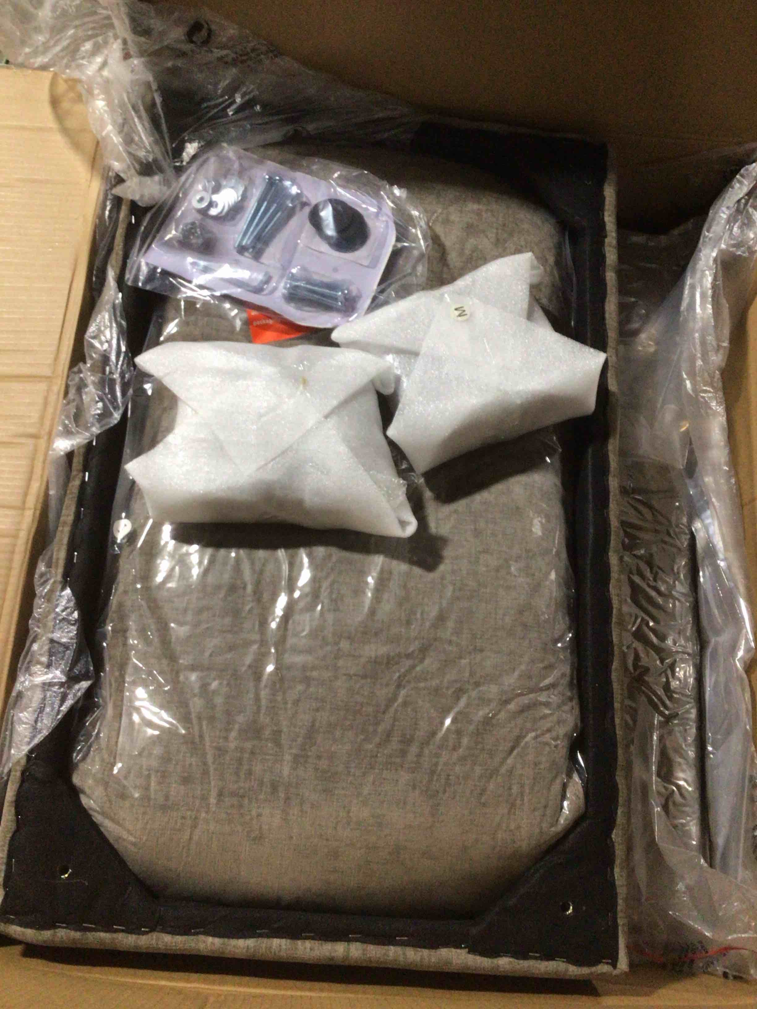 Condition photo showing Good Condition for (incomplete, box A) Sofa component 0367, 91 x 77 x 36 cm 