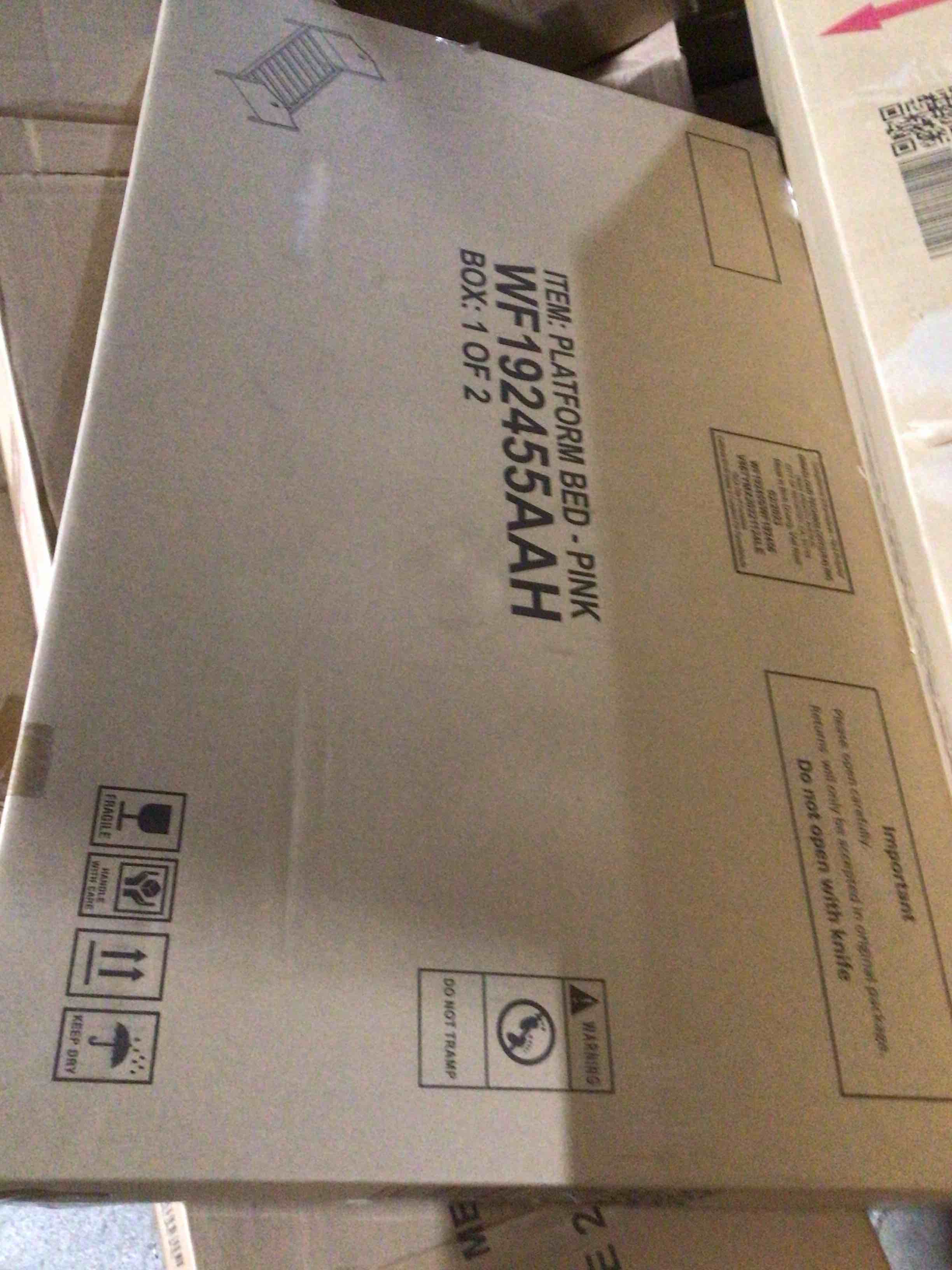 Condition photo showing New/Like New for (incomplete, box 1 of 2) Twin Size Wood Platform Bed with Headboard,Footboard and Wood Slat Support (Pink)