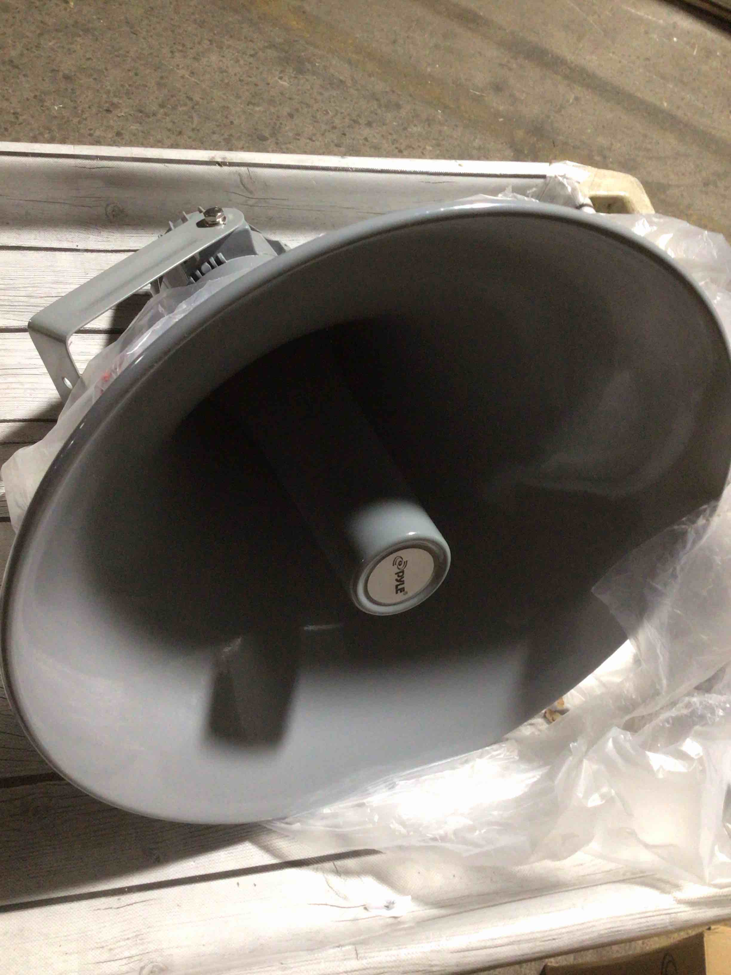 Condition photo showing Good Condition for Pyle Indoor Outdoor PA Horn Speaker - 16" 80W Power Compact Loud Sound Megaphone w/ 400Hz-5KHz Frequency, 16 Ohm, 100V & 70V Transformer, Mounting Bracket - 100V/70V Audio System PHSP16 (Gray)
