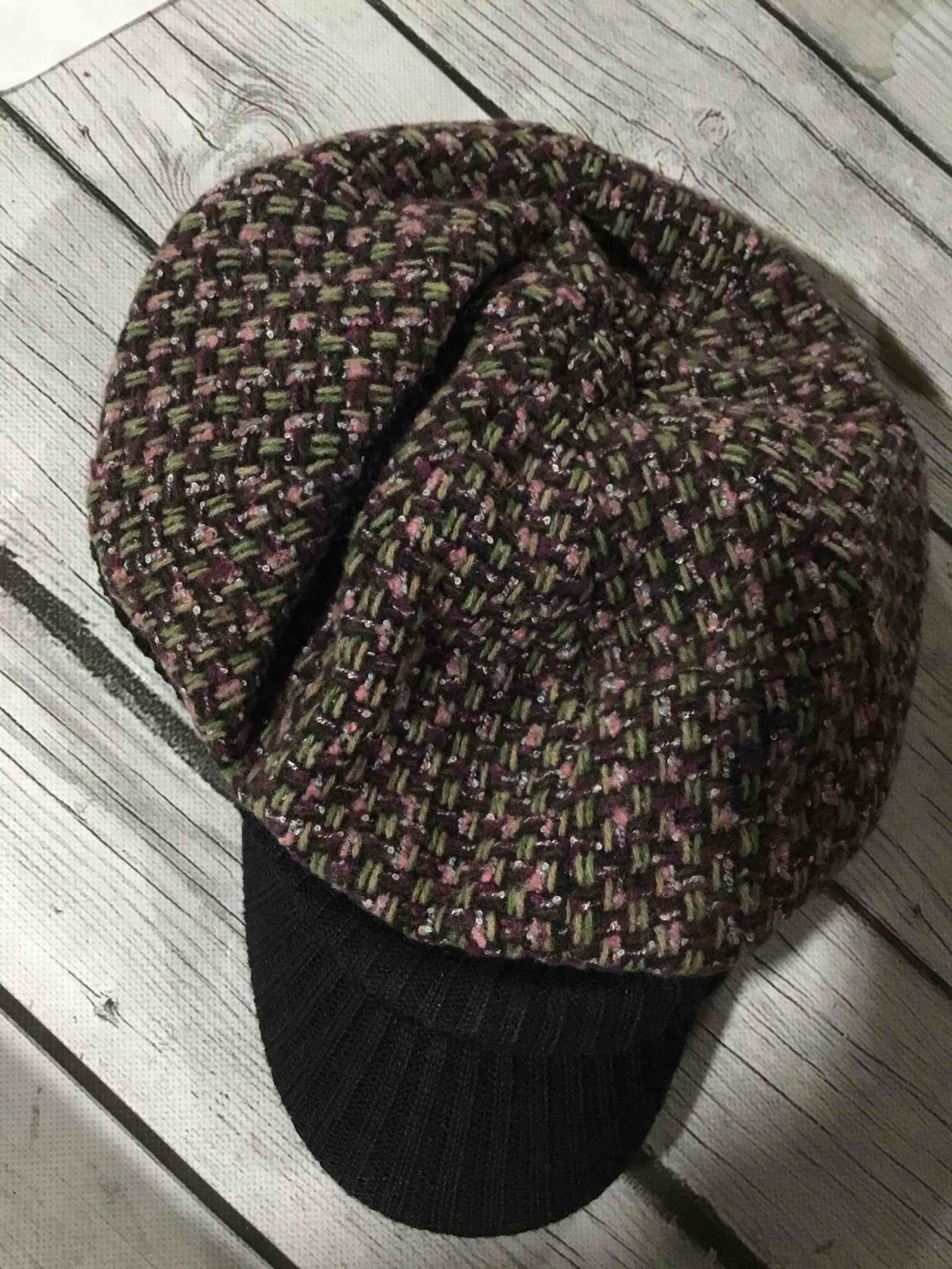 Condition photo showing Good Condition for women berets newsboy hat artist hat autumn winter fashion vintage elegant baker boy cap