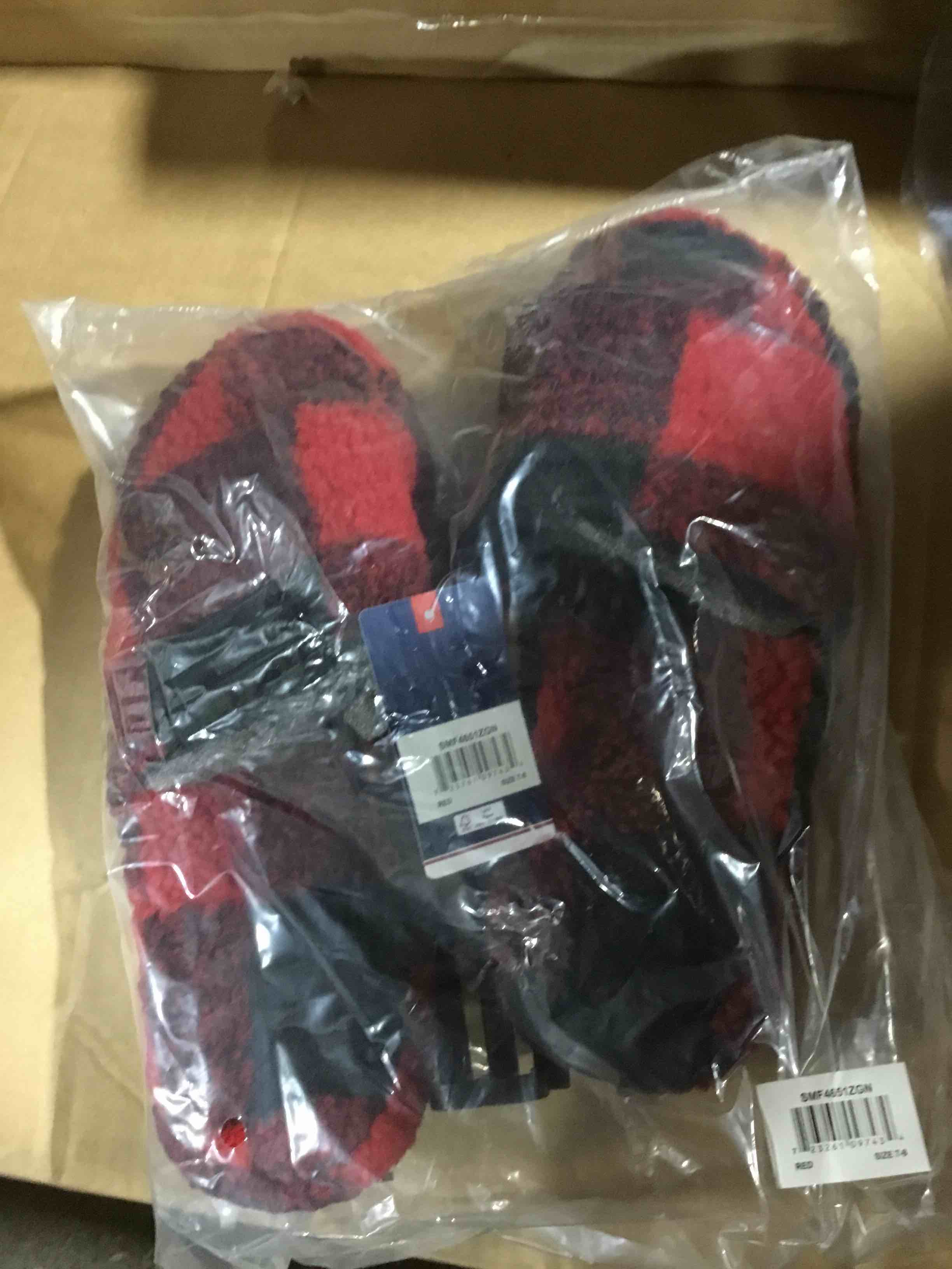 Condition photo showing Good Condition for mens slip on slides shoes slippers sandal size 11/12sherpa