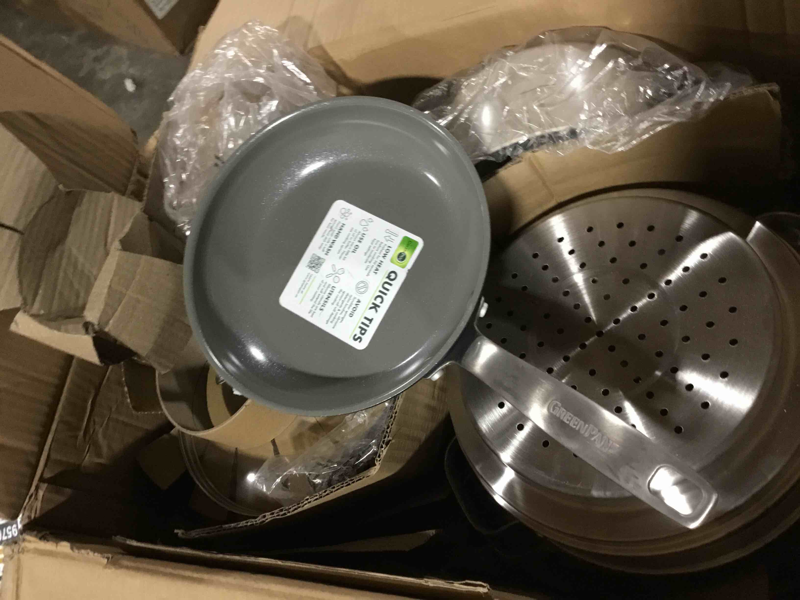 Condition photo showing Good Condition for GreenPan Valencia Pro Ceramic Nonstick 11 Piece Cookware Set, Hard Anodized PFAS-Free Pots & Pans, Induction Ready, Compatible on All Cooktops, Dishwasher Safe, Oven Safe to 600F, Gray 11 Piece Cookware Set Gray