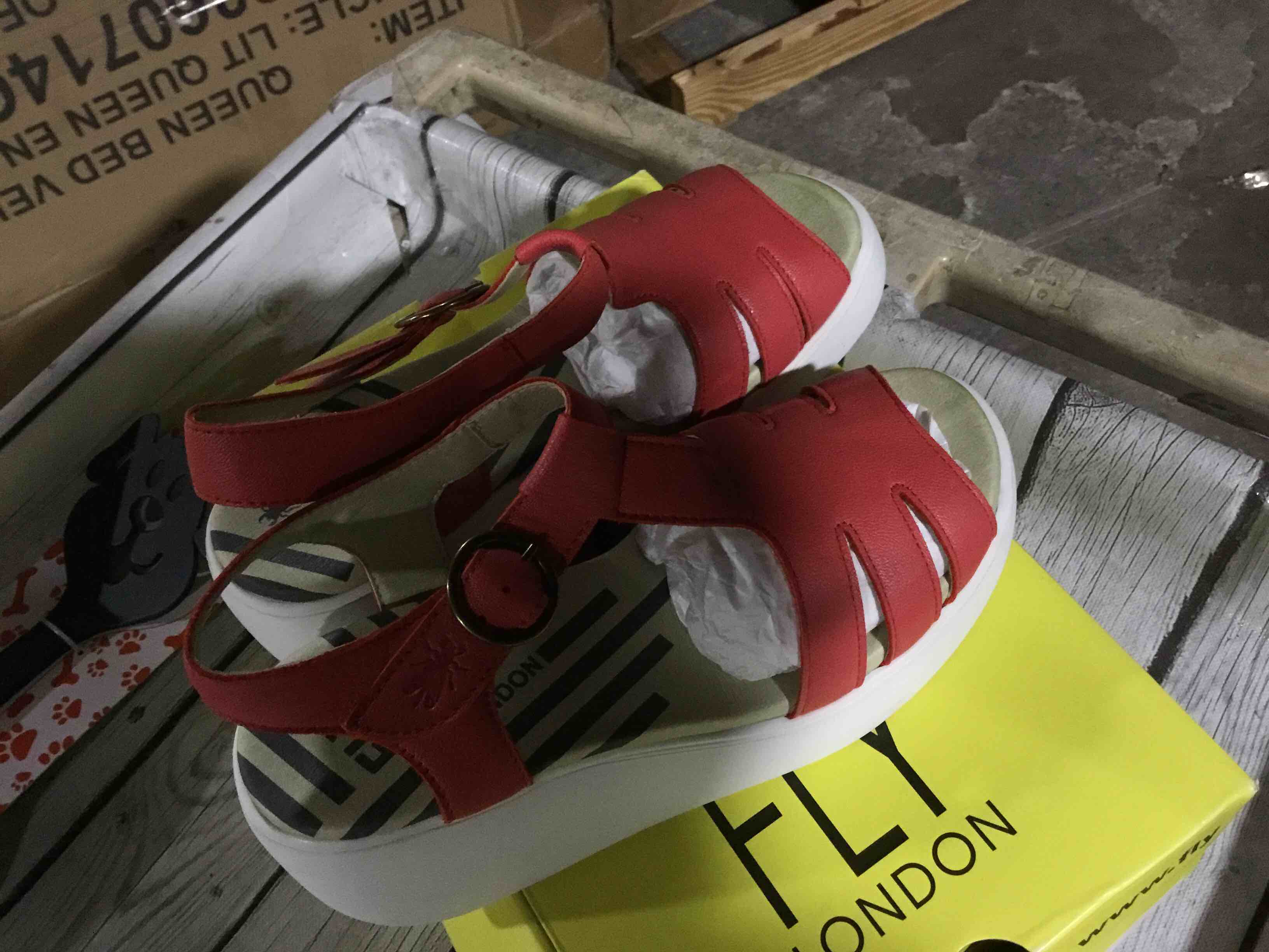 Condition photo showing Good Condition for FLY LONDON DUMA955FLY (Raspberry Ceralin) Women's Shoes