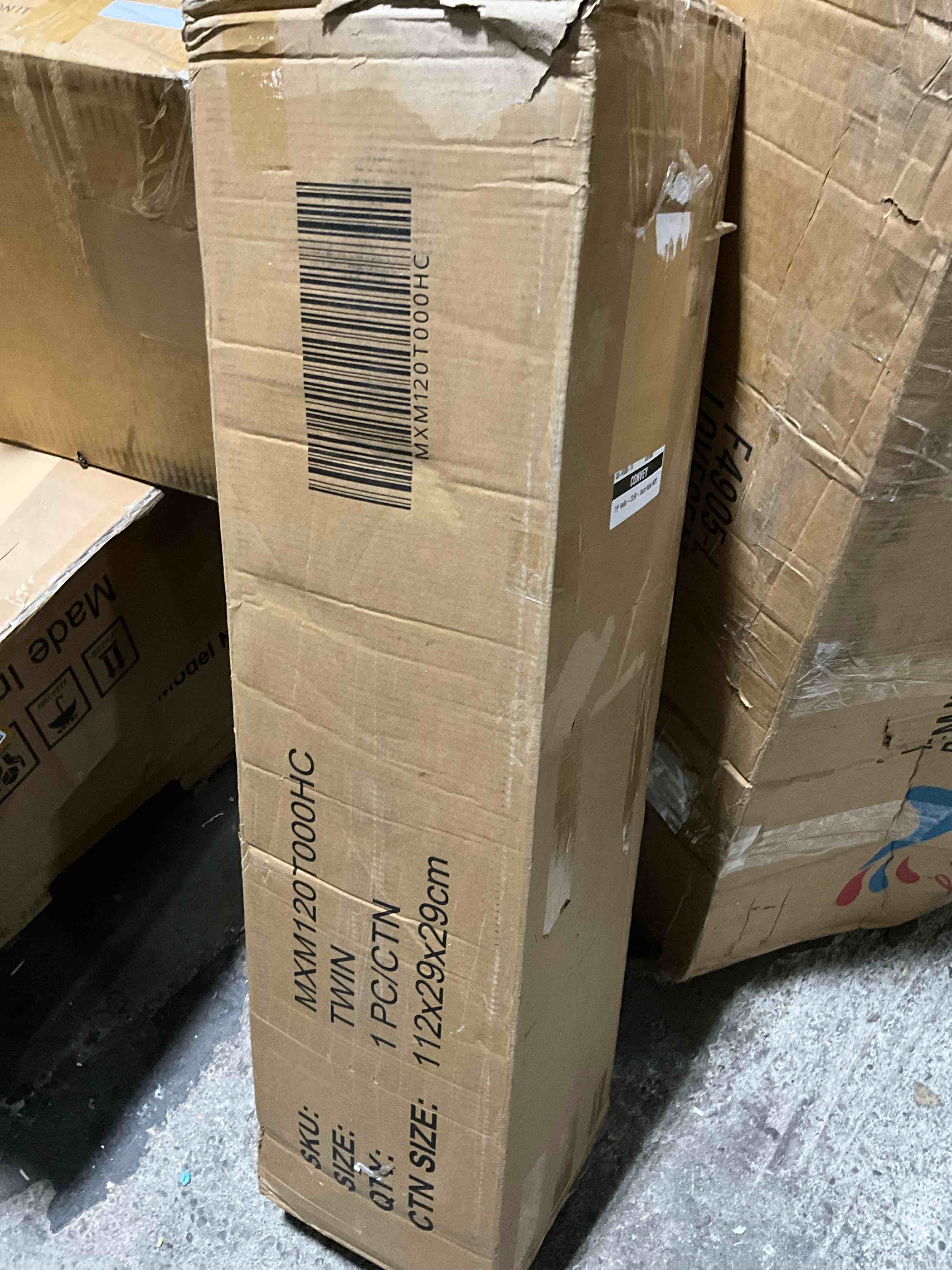 Condition photo showing New/Like New for egohome sleep 12 inch twin hybrid mattress in a box, cooling gel infused memory foam, pocket spring