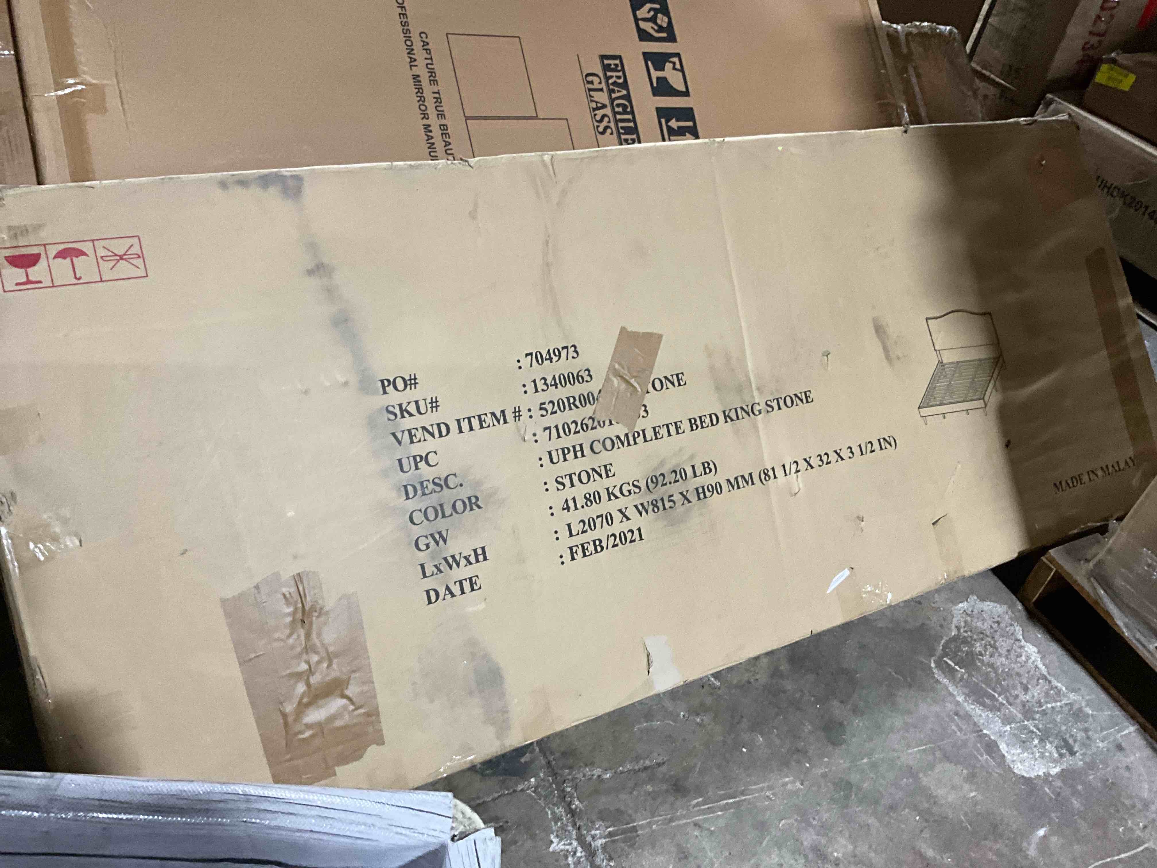 Condition photo showing Good Condition for uph complete bed king , stone