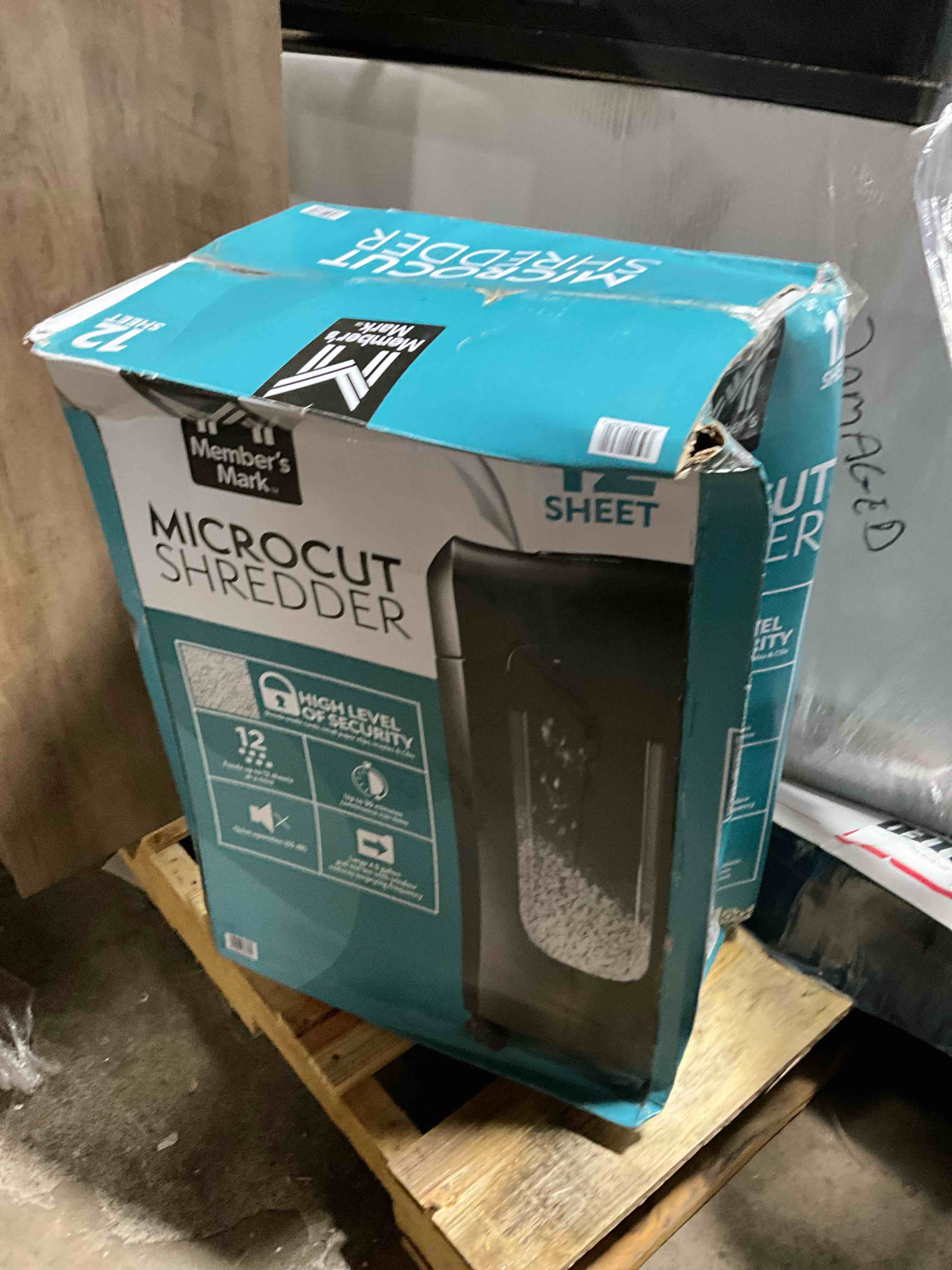 Condition photo showing Good Condition for member's mark 12 sheet micro-cut shredder, 4.49gal bin