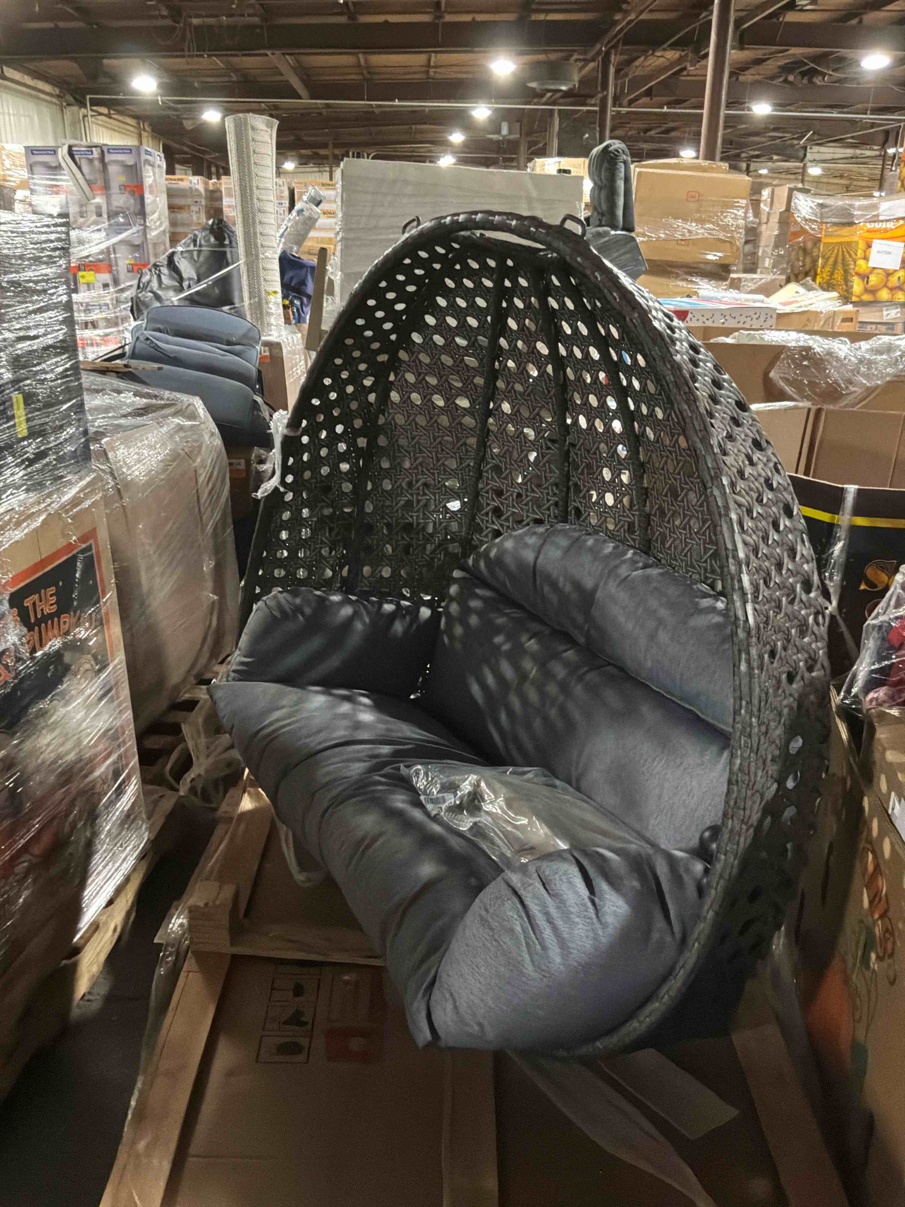Condition photo showing Good Condition for porch swing with stand by island gale 