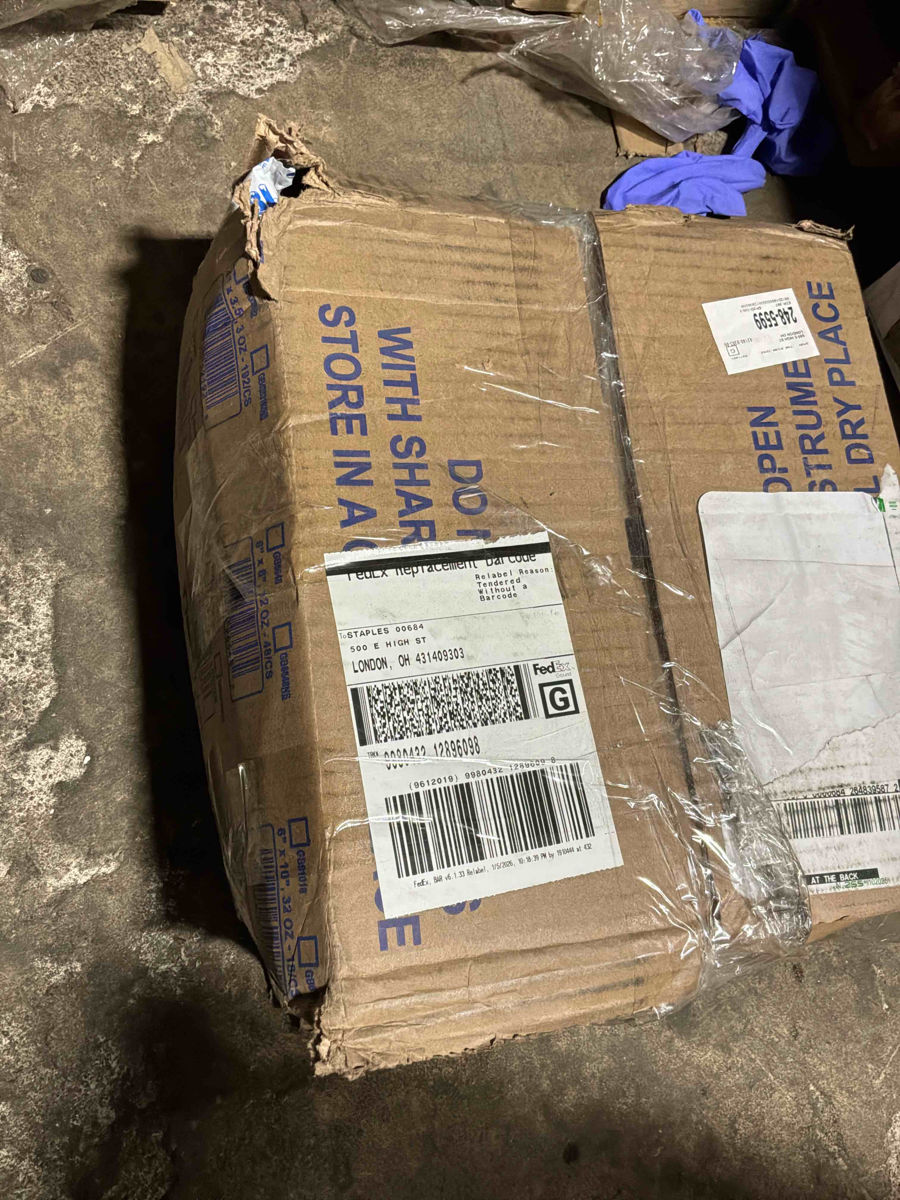 Condition photo showing New/Like New for gel blox cooler & shipping pack 