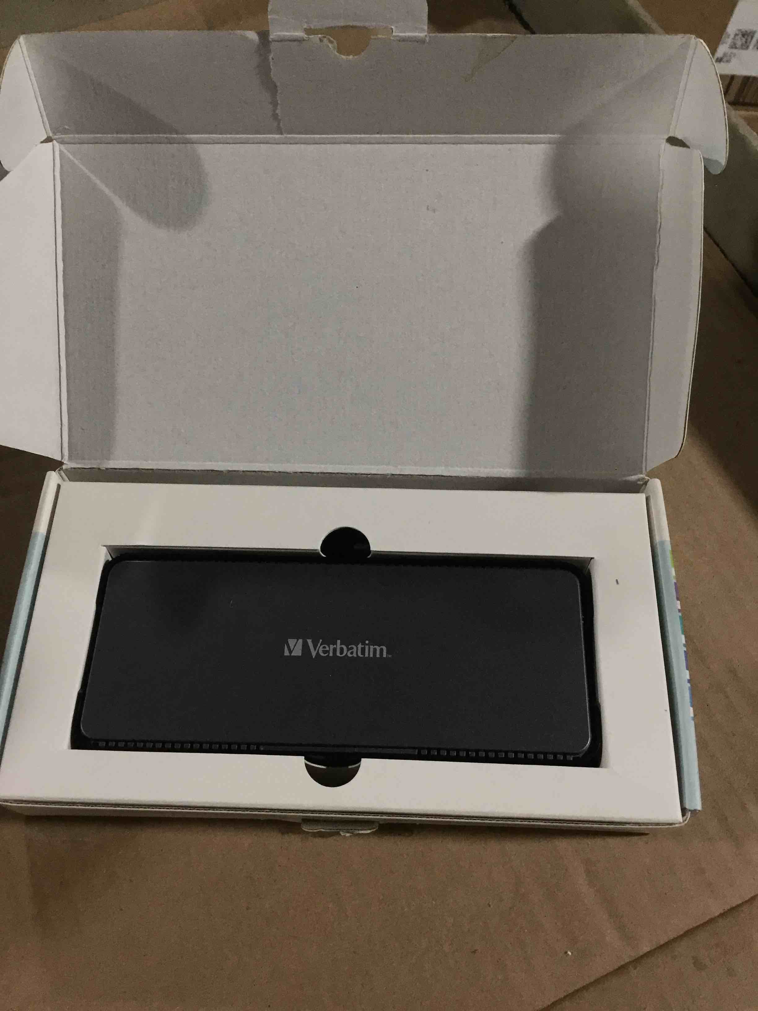 Condition photo showing Good Condition for Verbatim Share My Screen 1080p USB-C Wireless Display Adapter with USB Hub and Card Reader – WDA-01