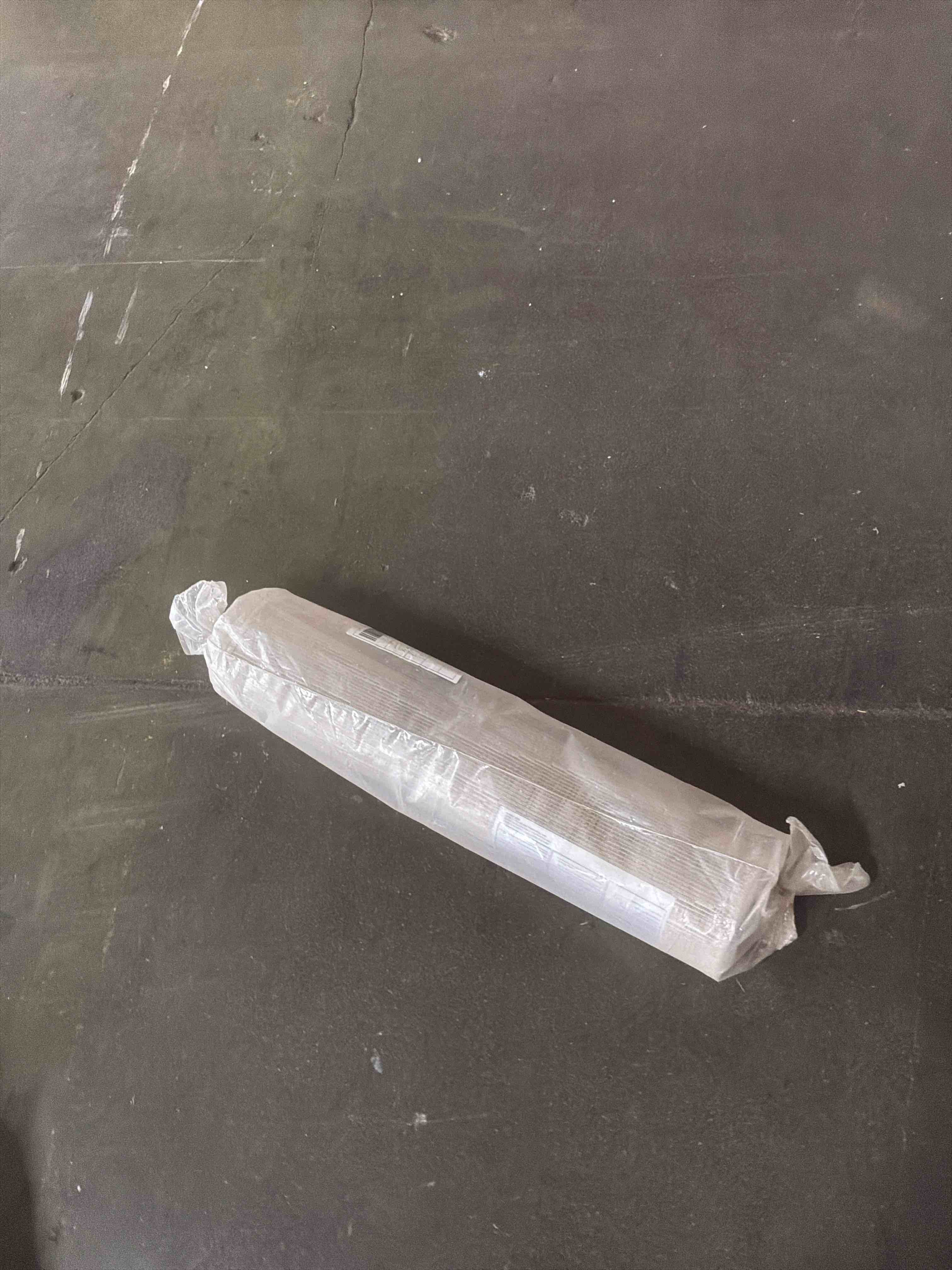 Condition photo showing New/Like New for lr home grace gray indoor runner rug(2'1" x 7'5")