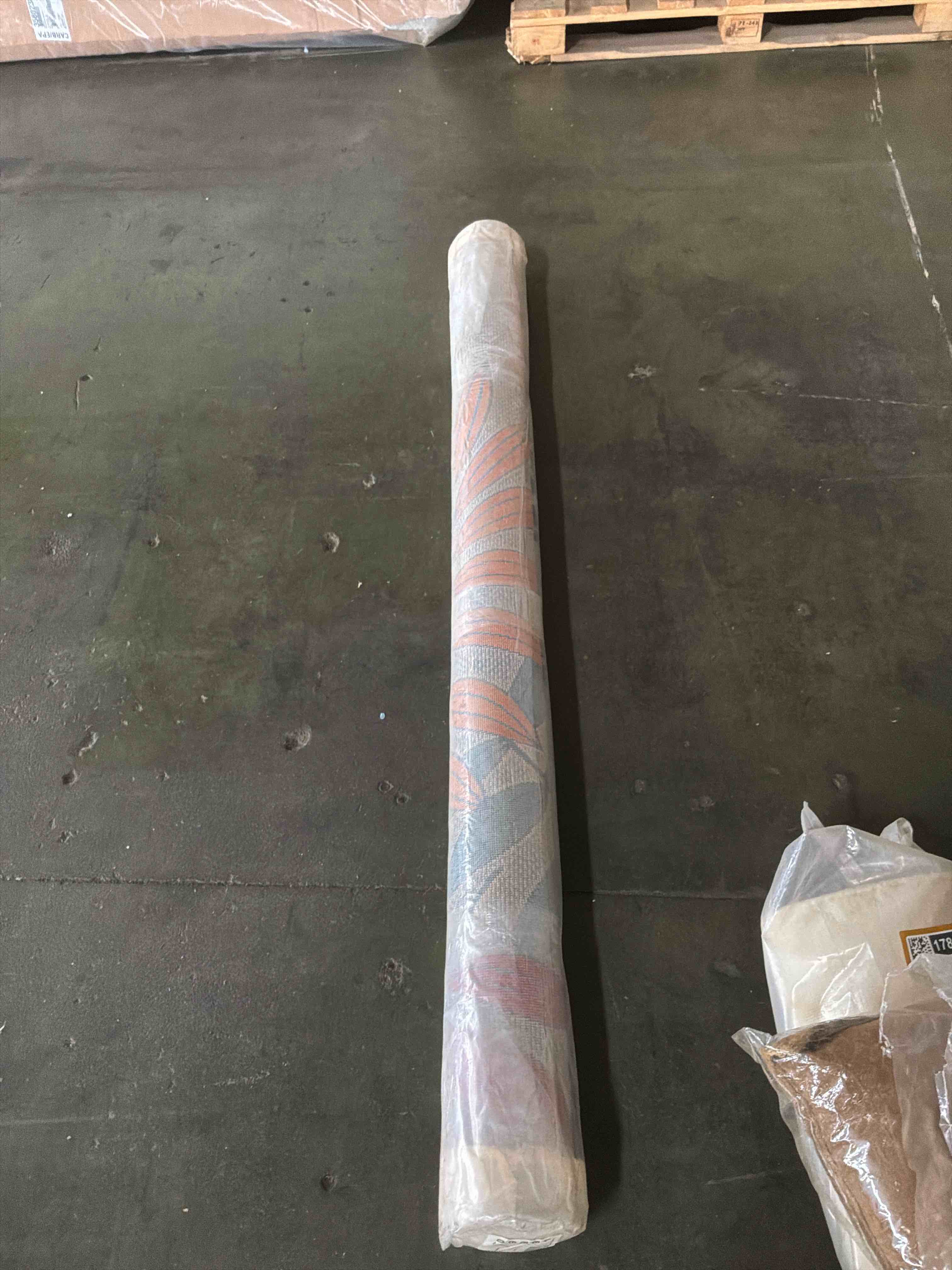 Condition photo showing New/Like New for nourison home aloha alh18 multi 6' x 9' outdoor area rug