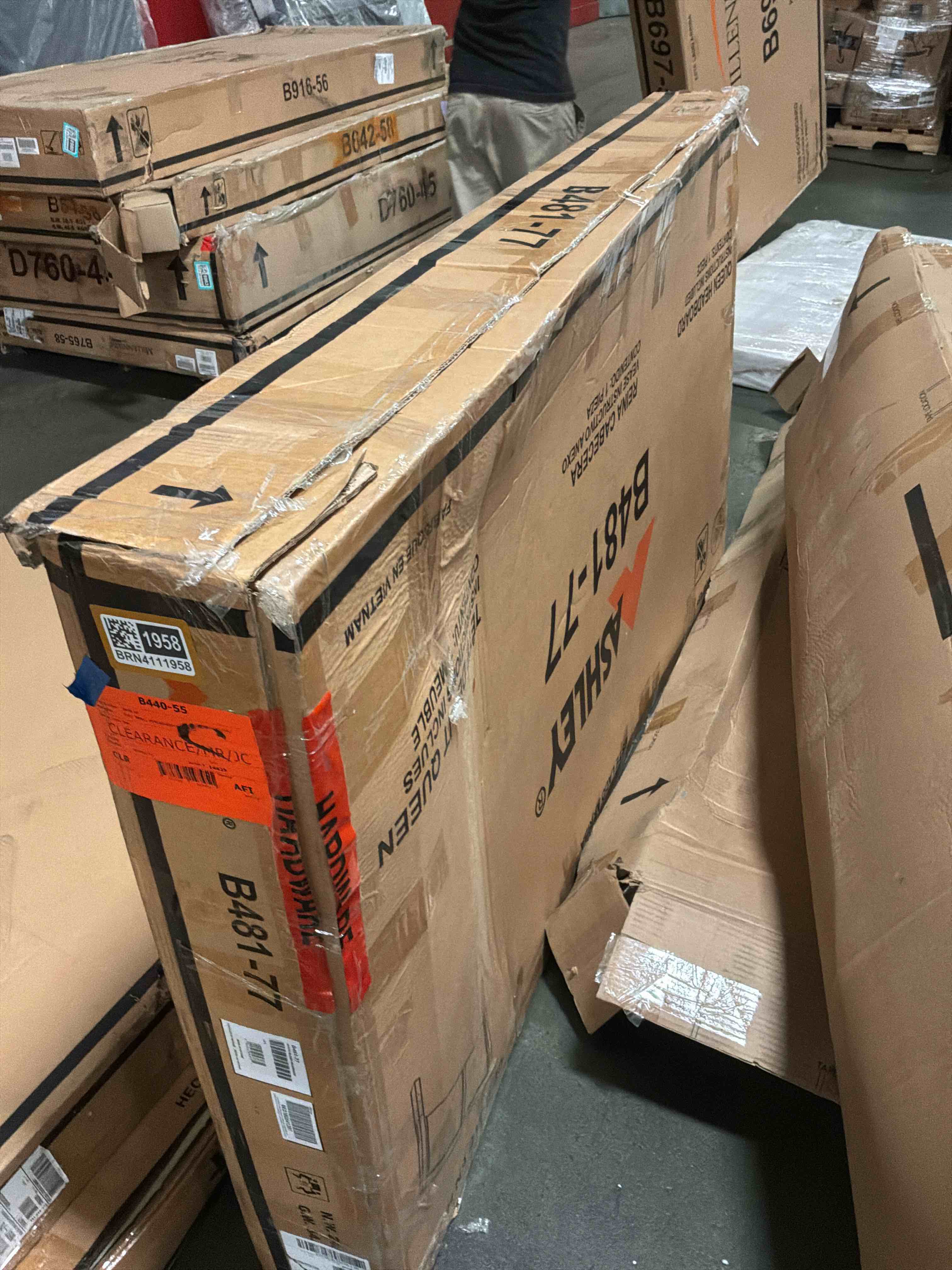 https://s3.amazonaws.com/lotting-images-prod/bidfta/BRN4111958_1776363214161.jpeg