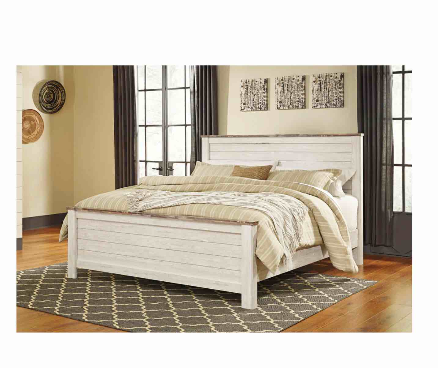 B267-58 Signature Design by Ashley Willowton King Panel