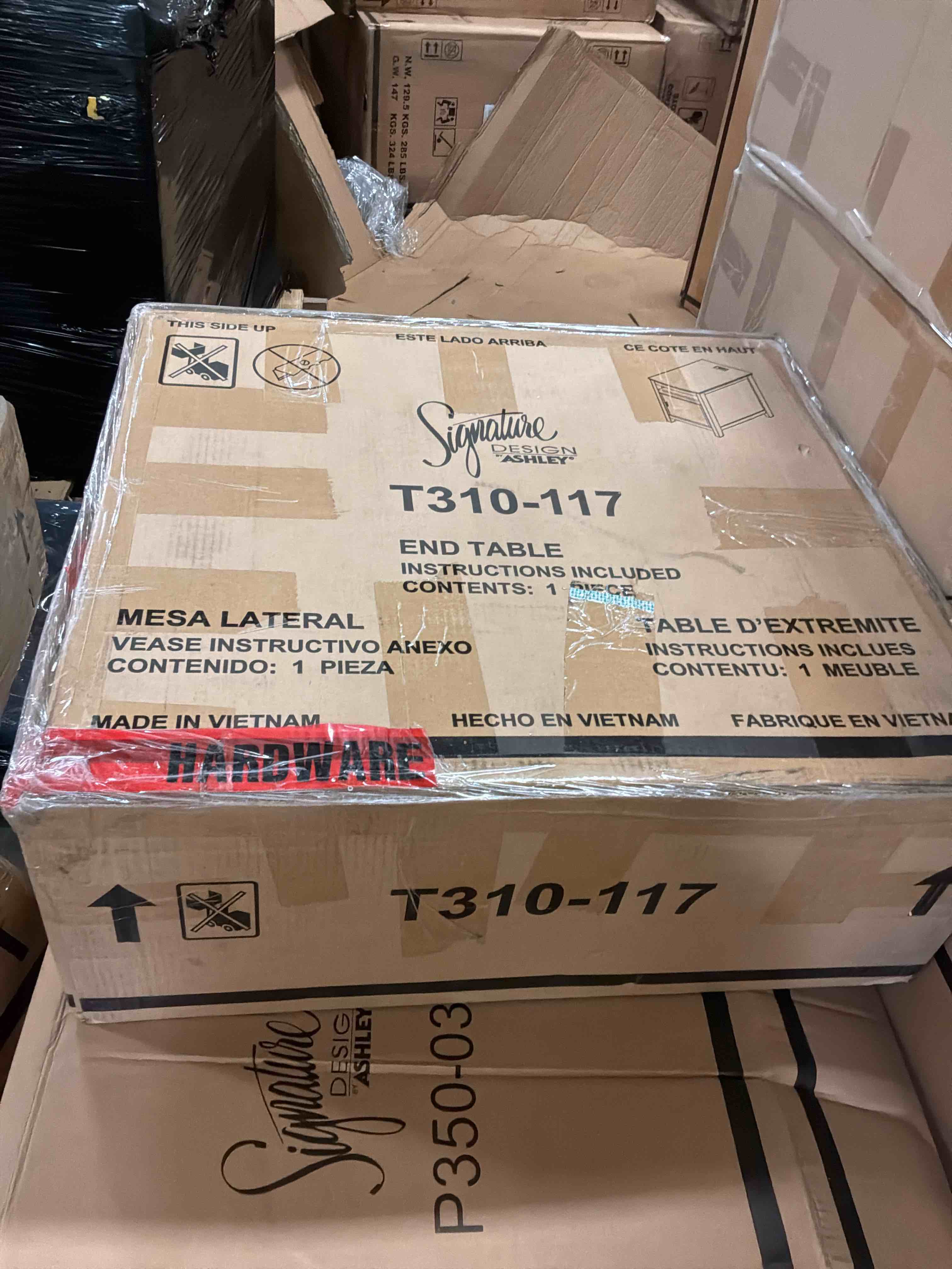 Condition photo showing New/Like New for living room devonsted chairside end table