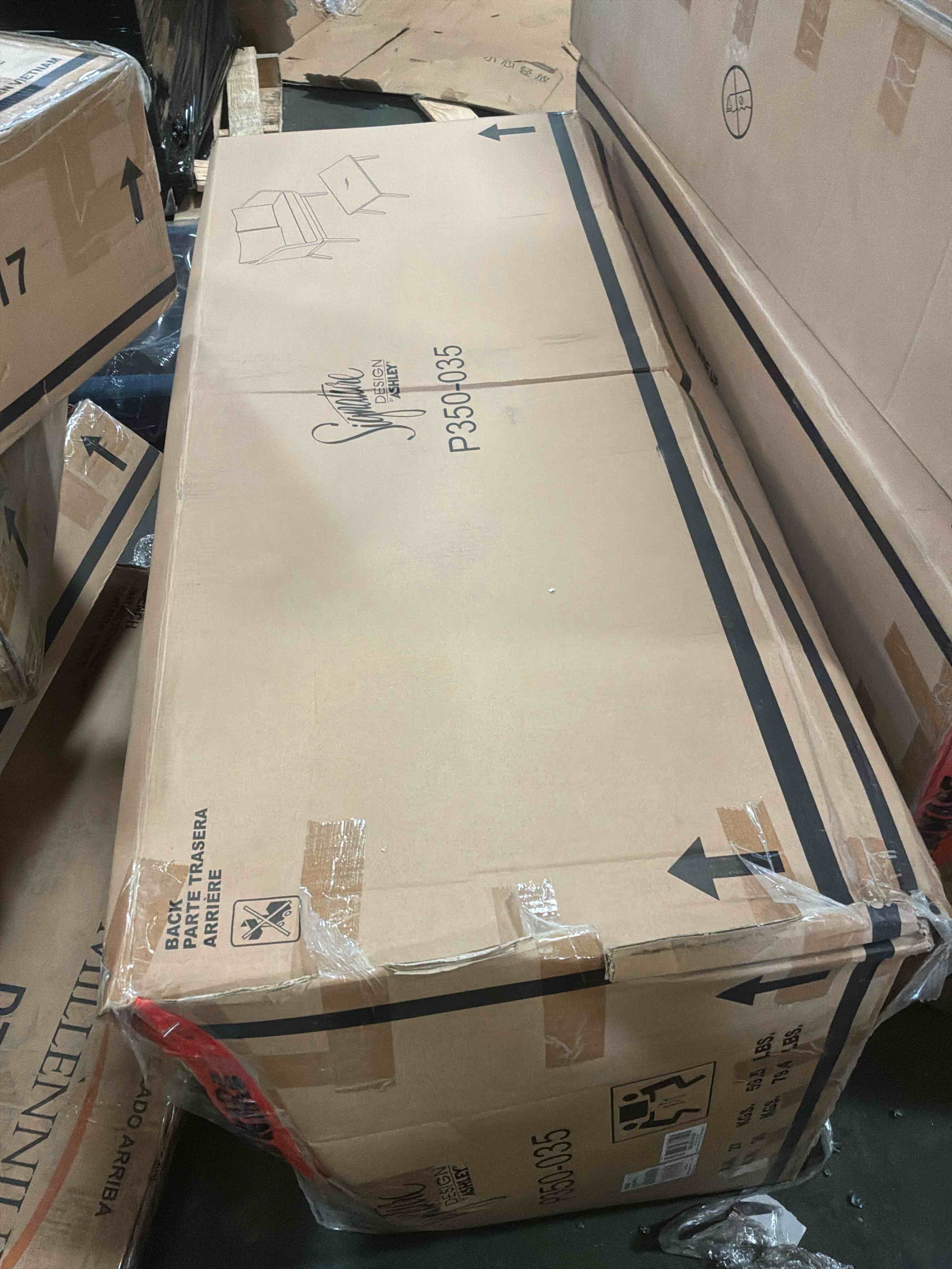 Condition photo showing New/Like New for  crystal cave outdoor loveseat with table (set of 2)