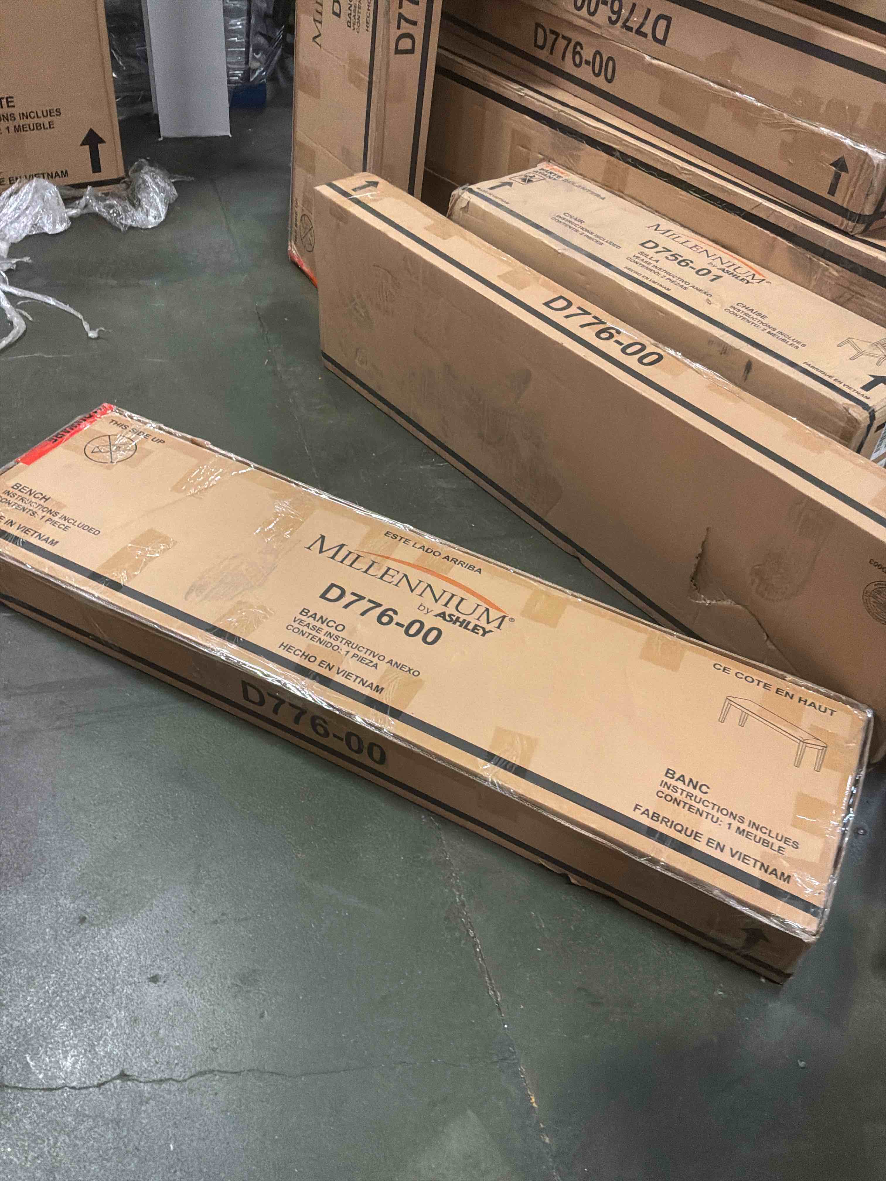 Condition photo showing New/Like New for johnelle upholstered bench